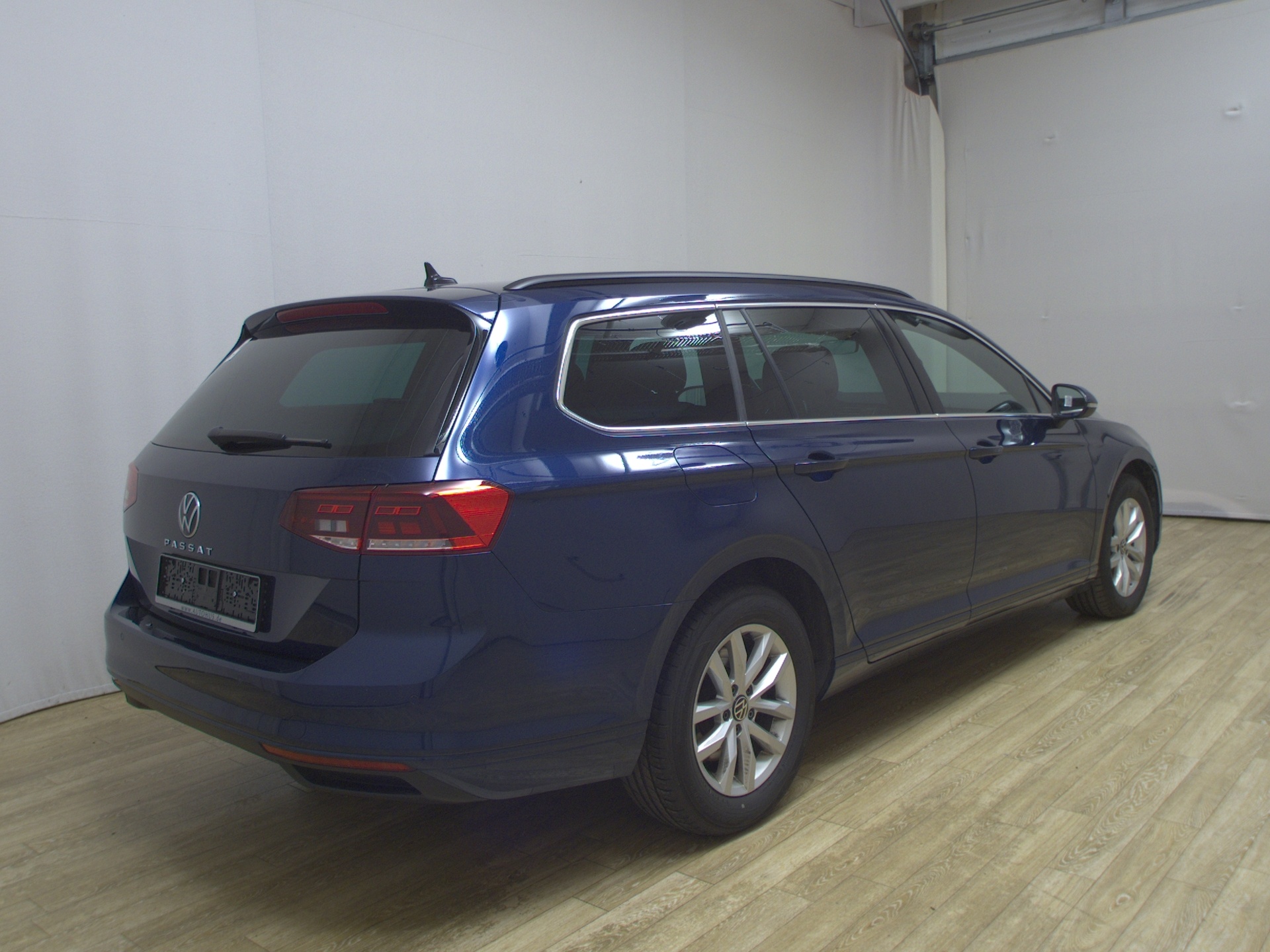 Volkswagen Passat Var. 2.0 TDI Business Navi LED Pano RFK 4