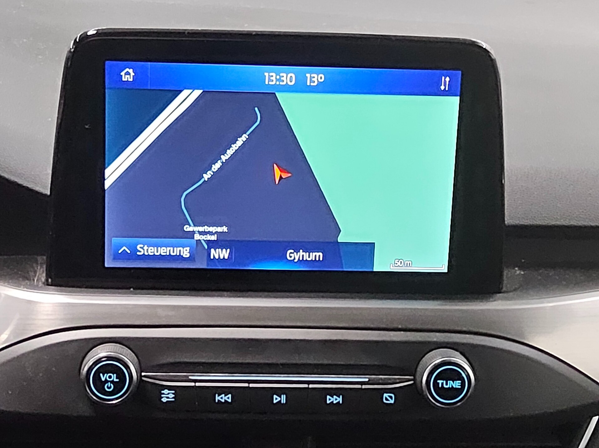 Ford Focus Turnier 1.0 EB Titanium Navi LED RFK PDC 7