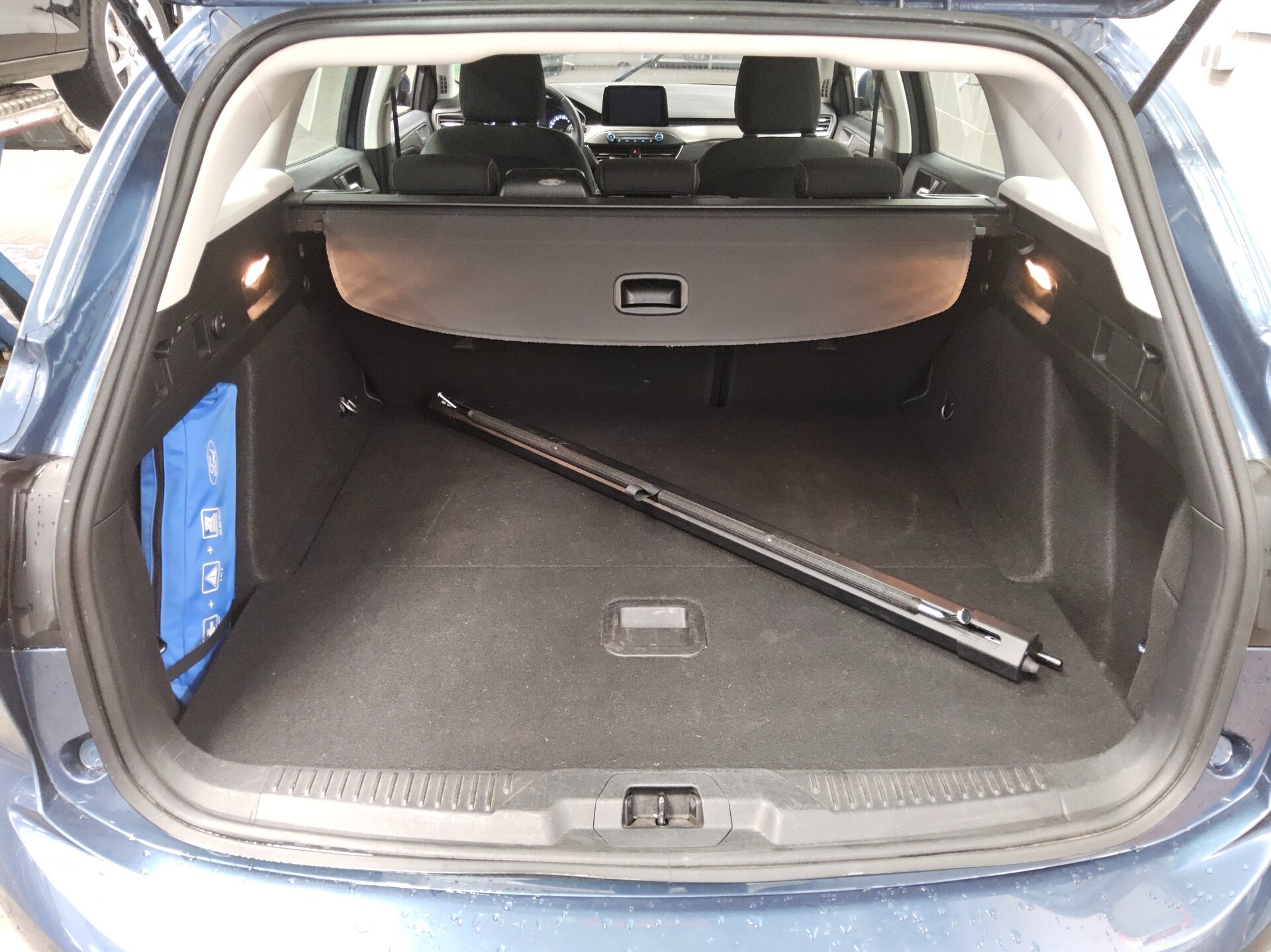 Ford Focus Turnier 1.0 EB Titanium Navi LED RFK PDC 11