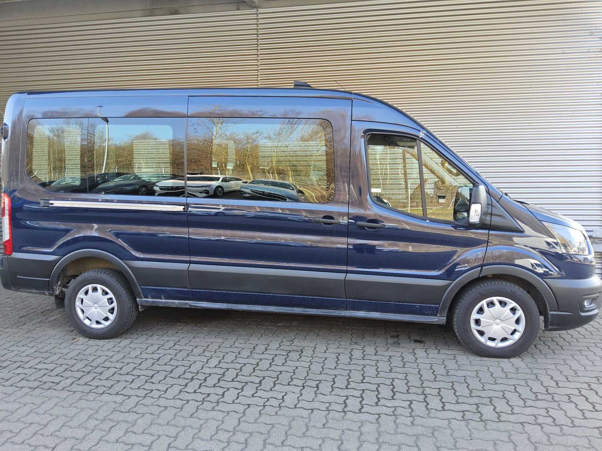 Ford Transit 2.0 TDCi Trend L3H2 9-Sitzer Navi StHzg