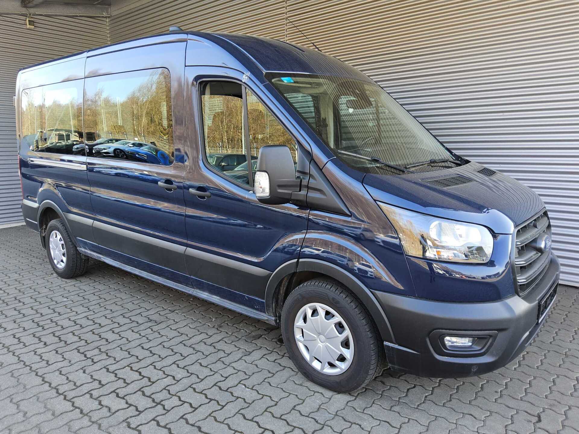 Ford Transit 2.0 TDCi Trend L3H2 9-Sitzer Navi StHzg 3