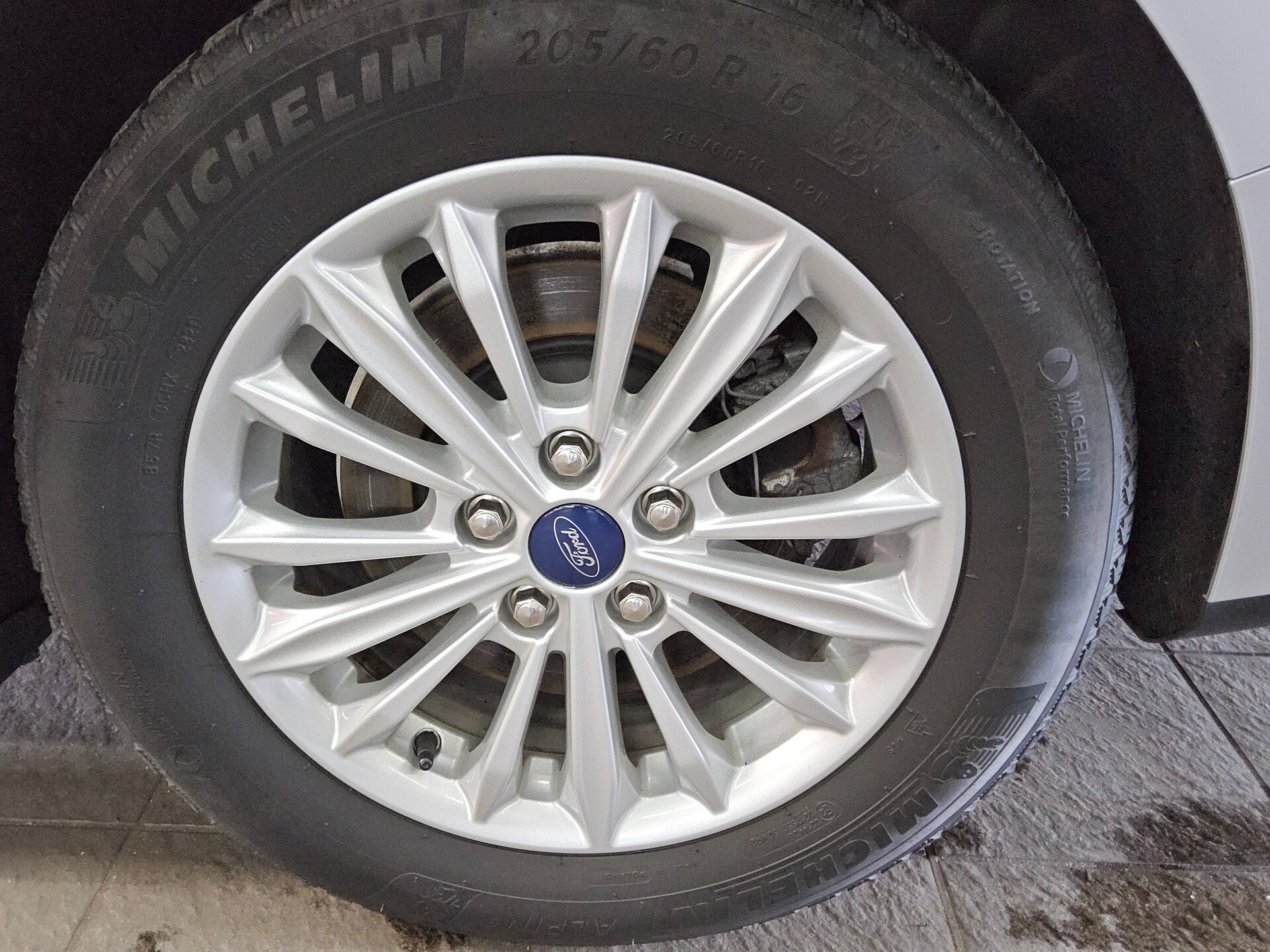 Ford Focus Turnier 1.0 EB Titanium Navi LED RFK 10