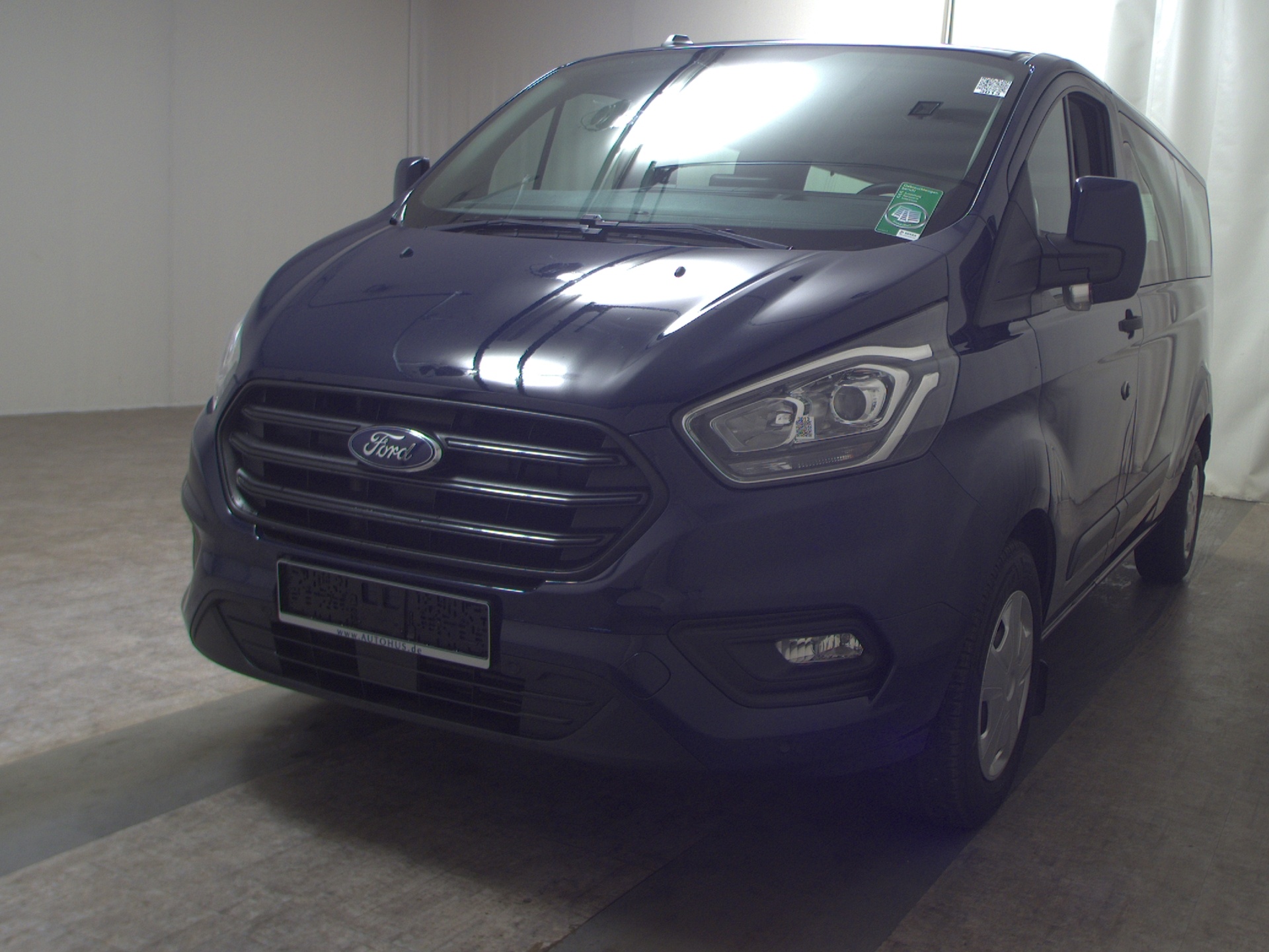 Ford Transit Custom 2.0 EB Trend L2H1 8-Sitze Navi 2