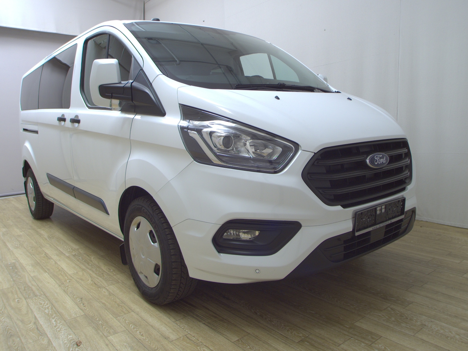 Ford Transit Custom 2.0 TDCi Trend L2 Navi PDC Klima 3
