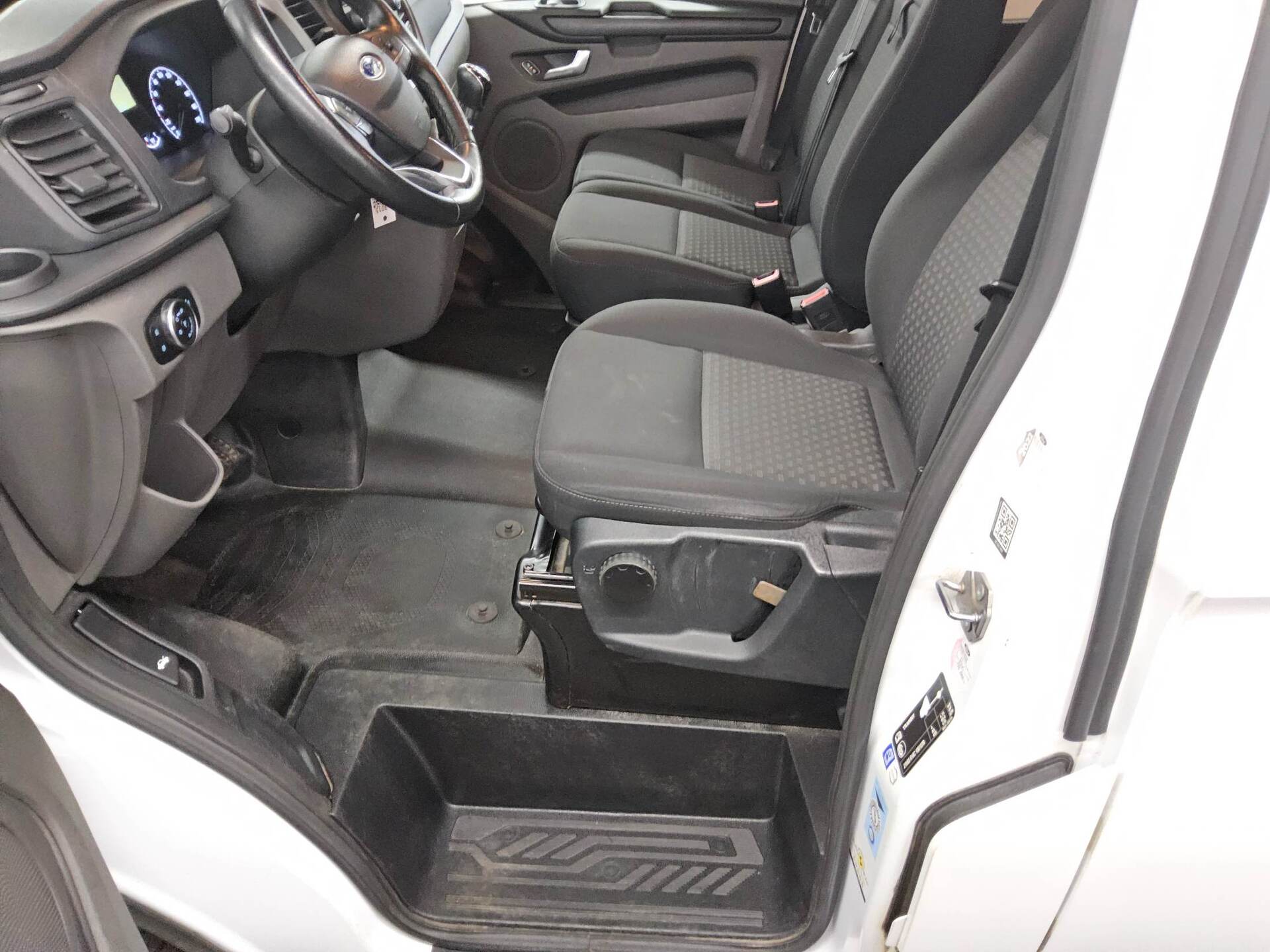 Ford Transit Custom 2.0 TDCi Trend L2 Navi PDC Klima 11