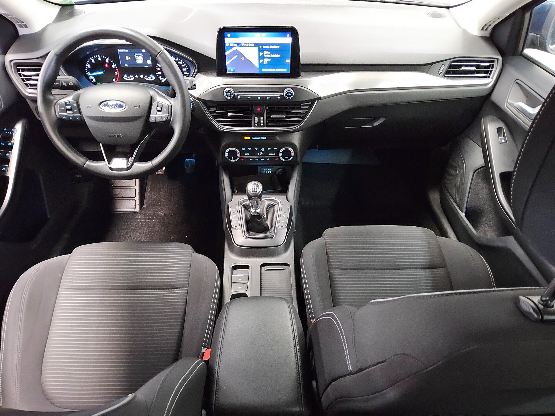 Ford Focus Turnier 1.0 EB Titanium Navi LED RFK 5