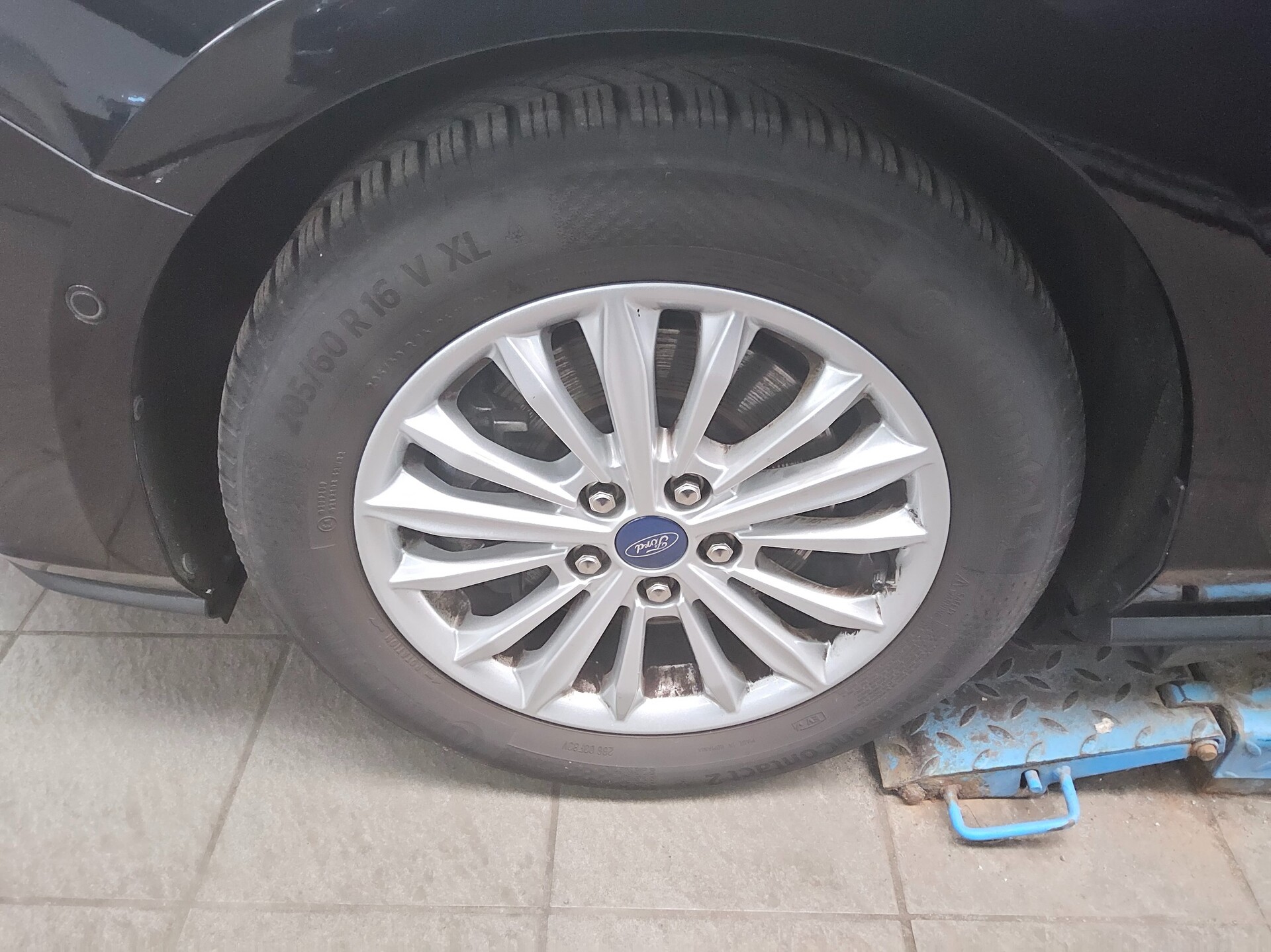 Ford Focus Turnier 1.0 EB Titanium Navi LED RfK Shz 10