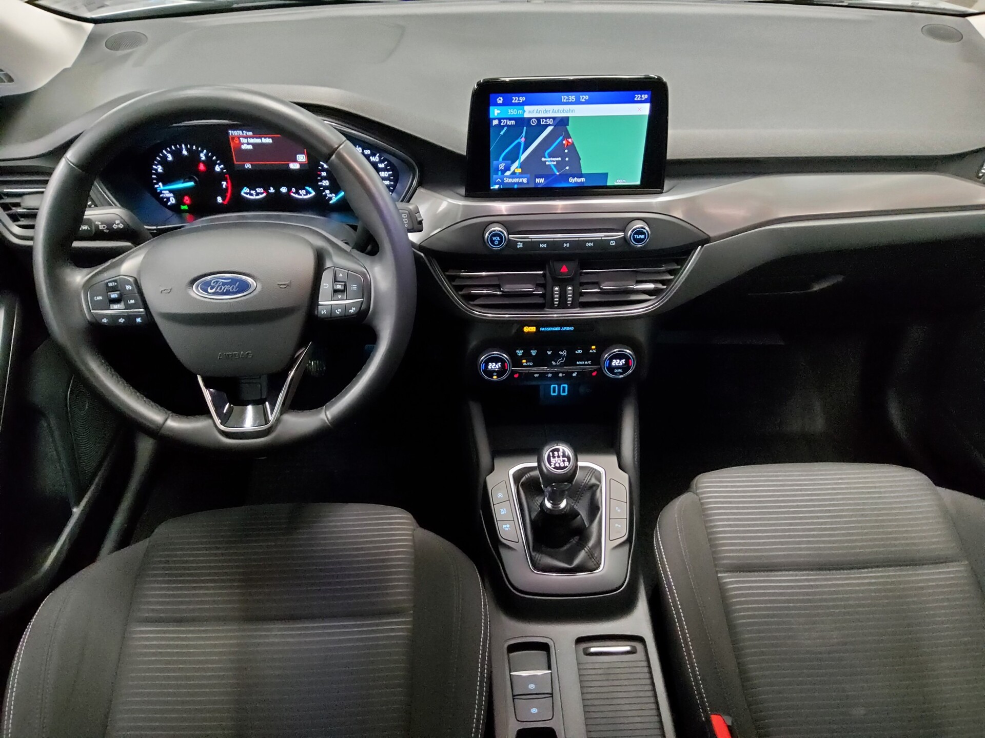 Ford Focus Turnier 1.0 EB Titanium Navi LED RFK PDC 5