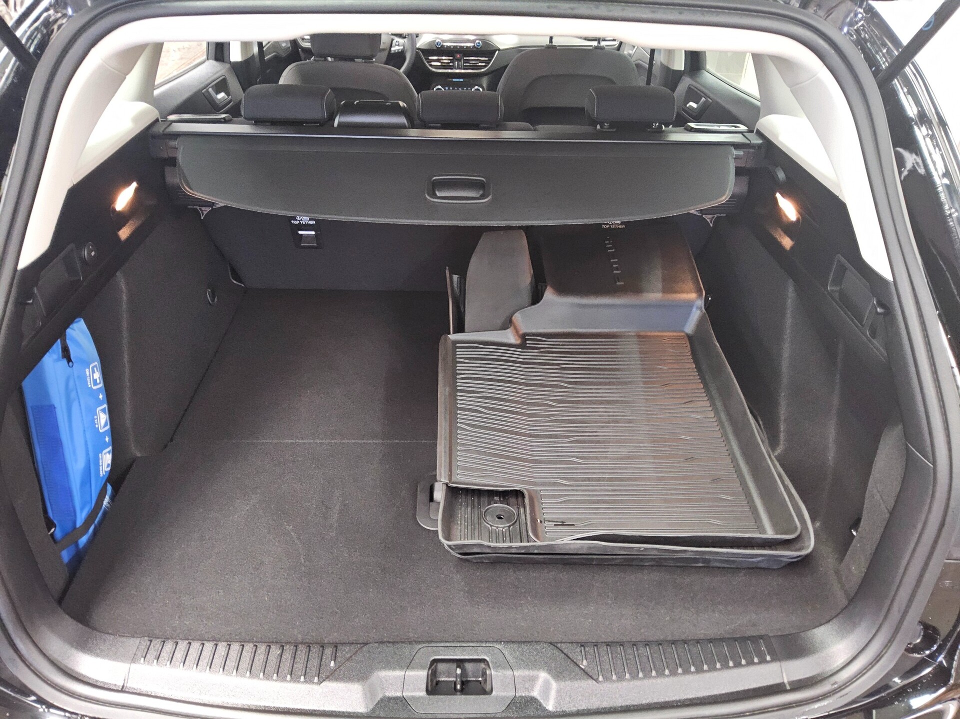 Ford Focus Turnier 1.0 EB Titanium Navi LED RFK 11