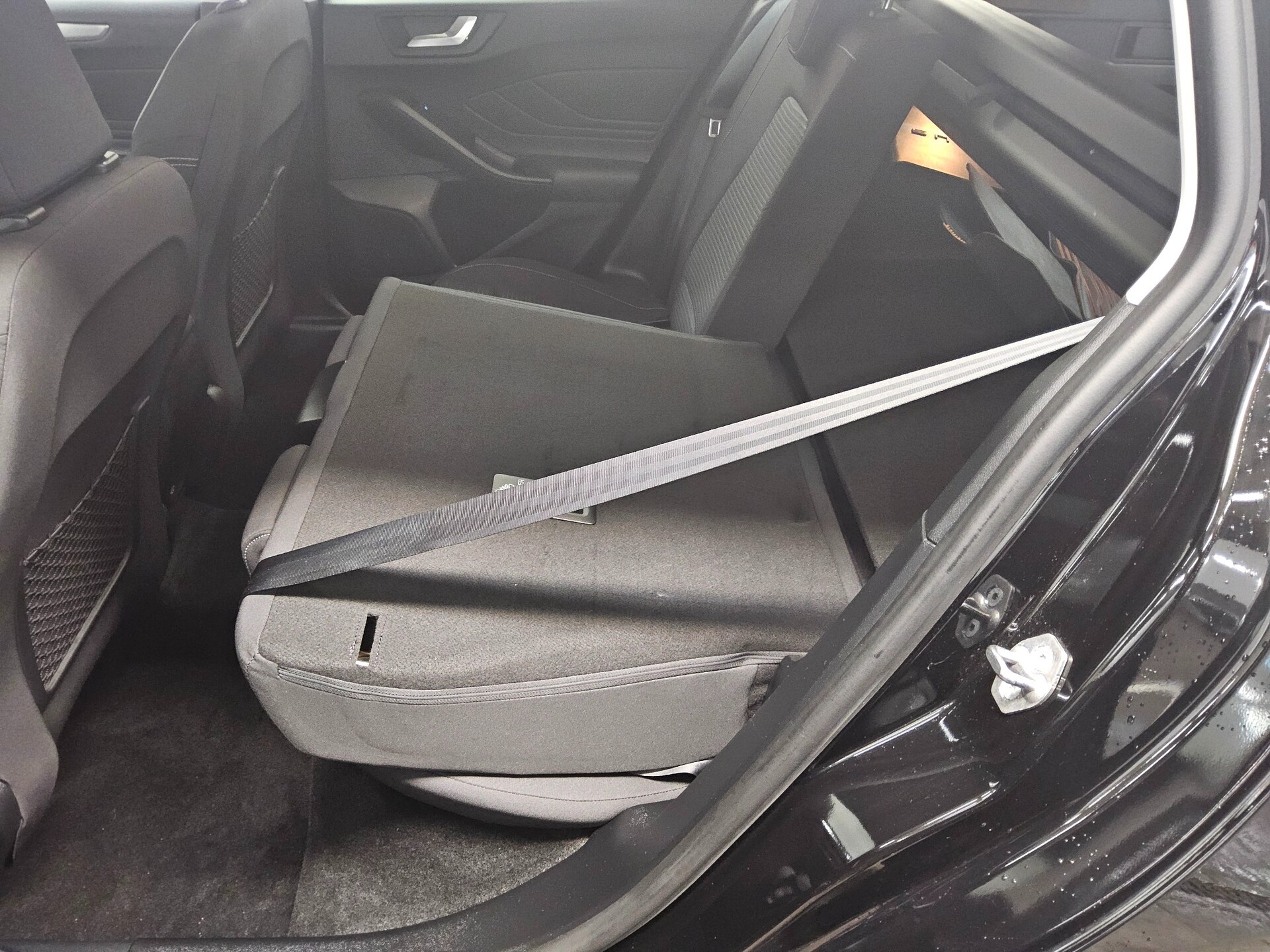 Ford Focus Turnier 1.0 EB Titanium Navi LED RFK 12