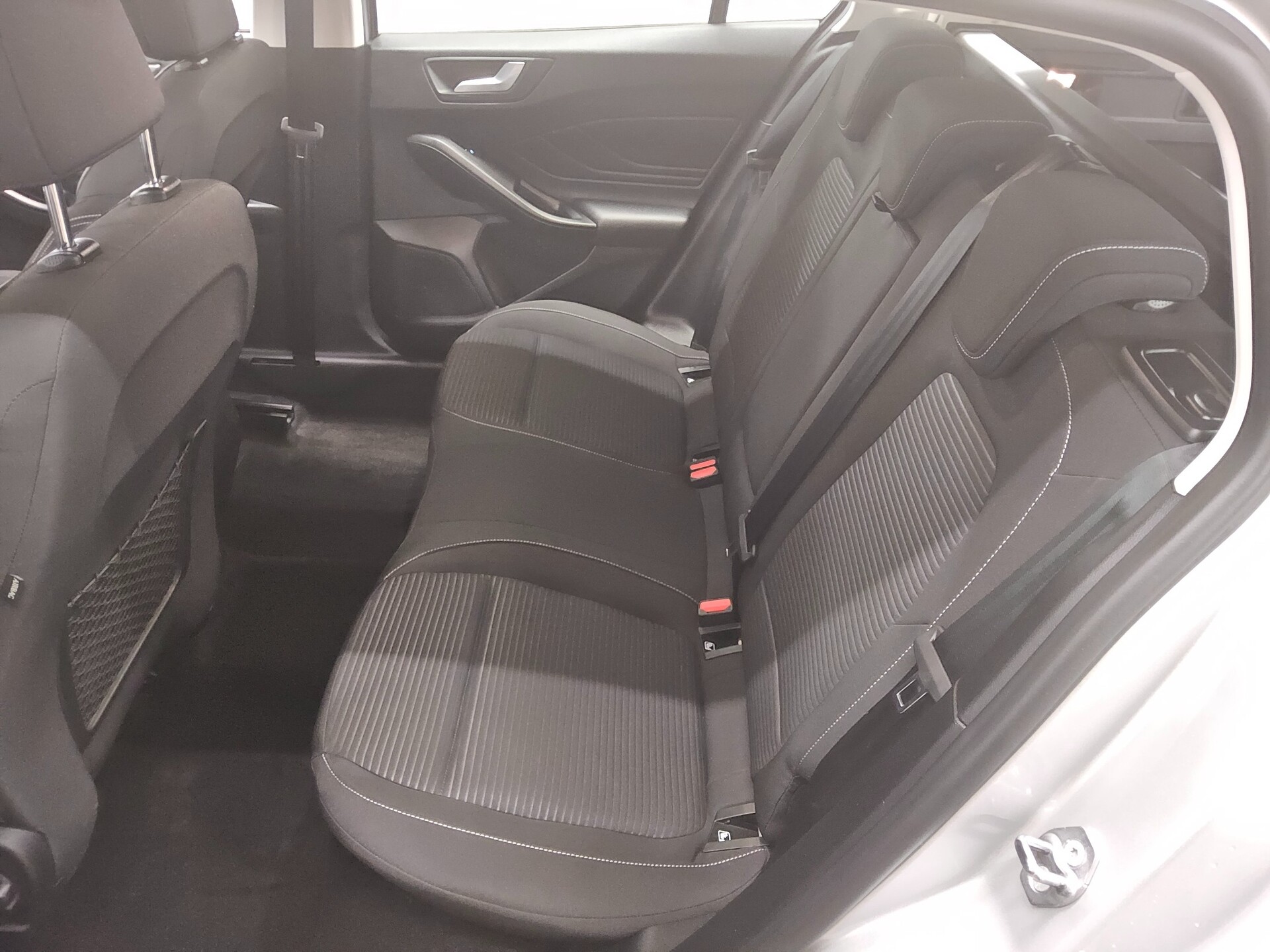 Ford Focus Turnier 1.0 EB Titanium Navi LED RFK 13