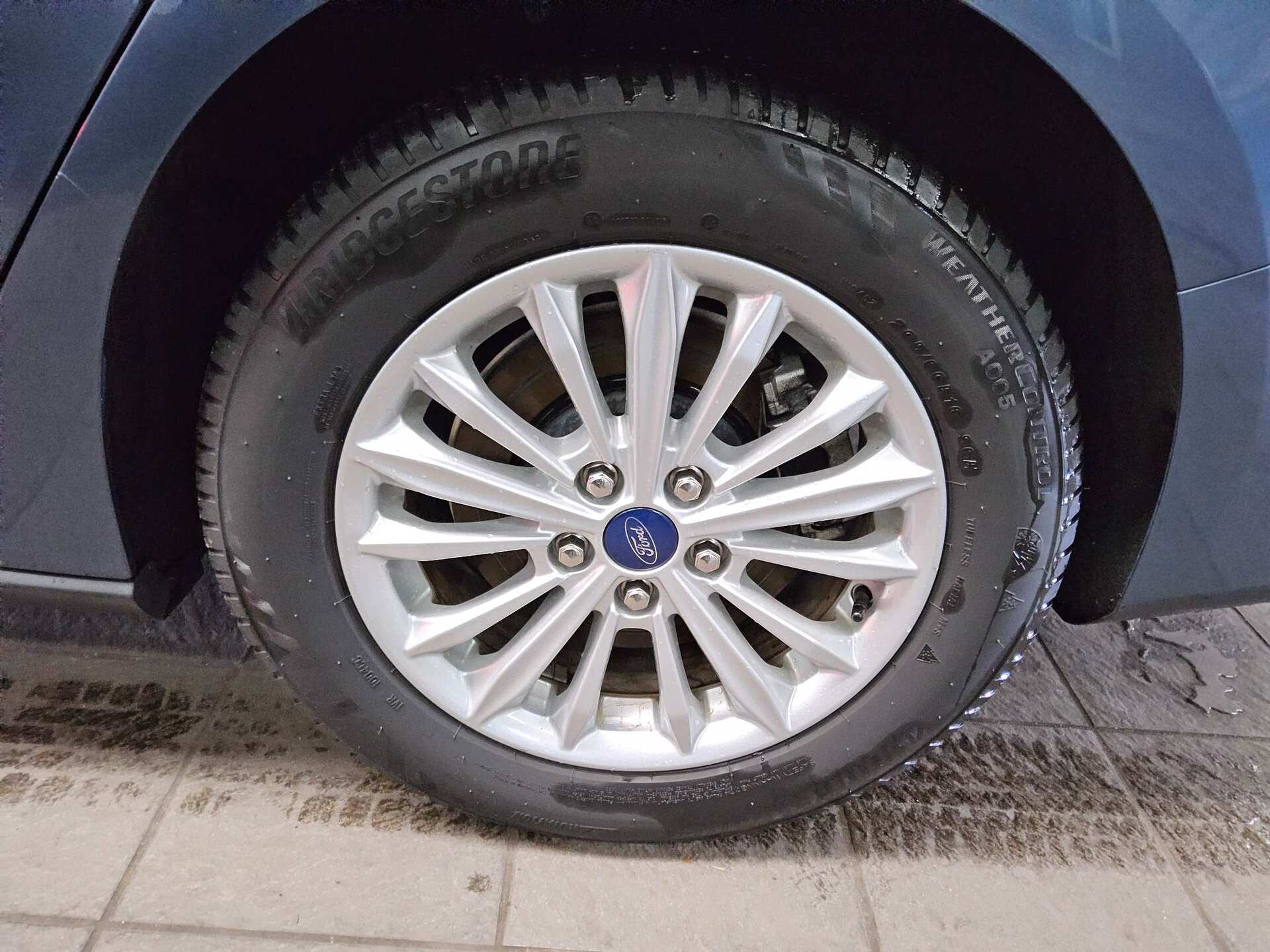 Ford Focus Turnier 1.0 EB Titanium Navi LED RFK 9