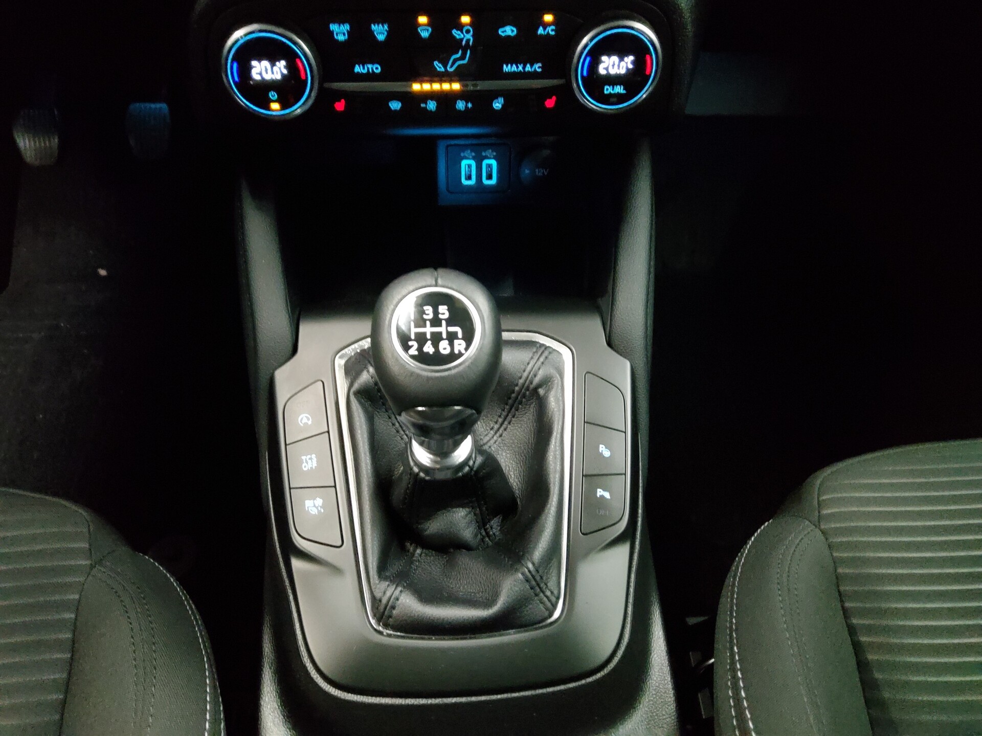 Ford Focus Turnier 1.0 EB Titanium Navi LED RFK 6