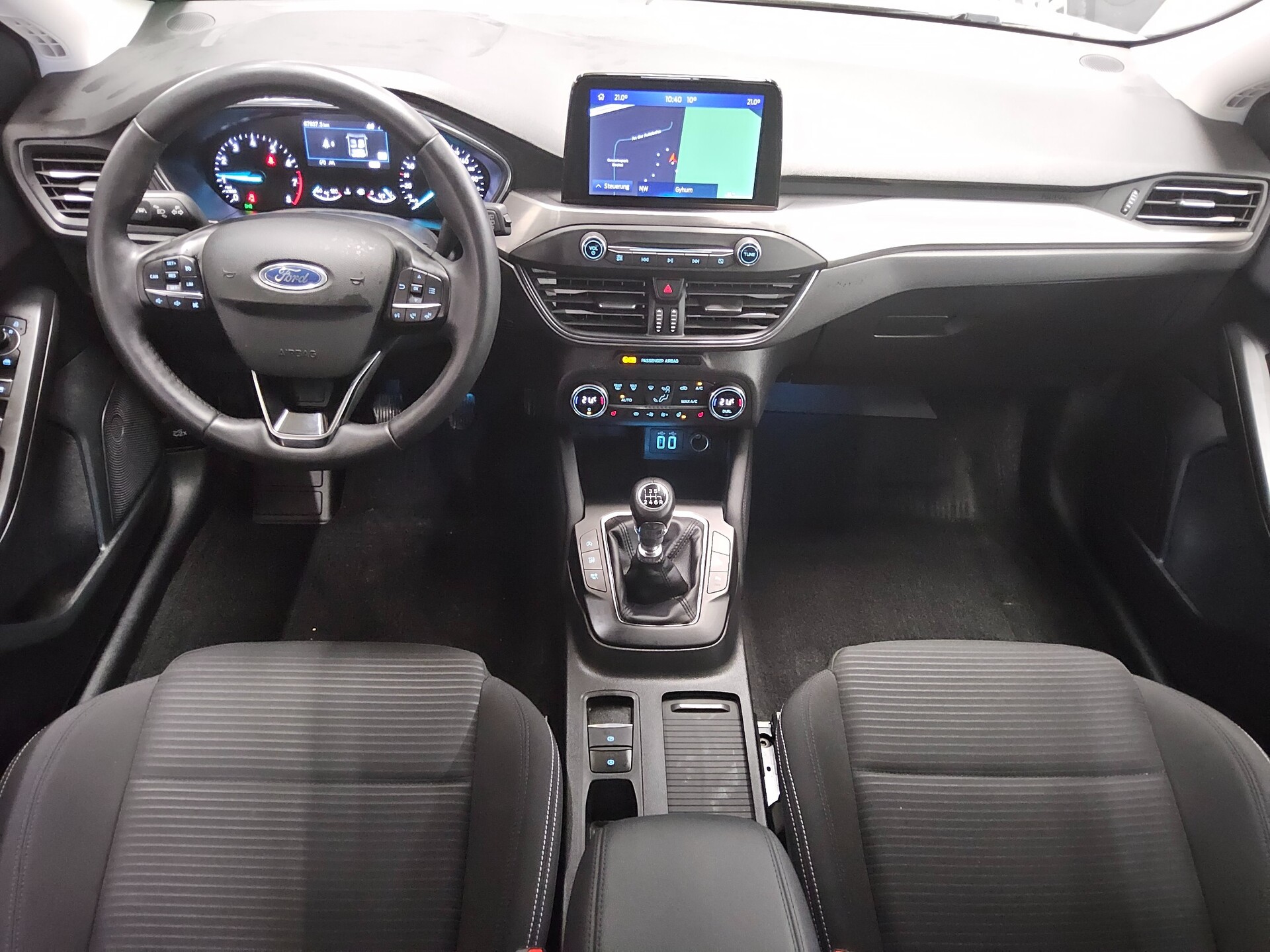 Ford Focus Turnier 1.0 EB Titanium Navi LED RFK PDC 5