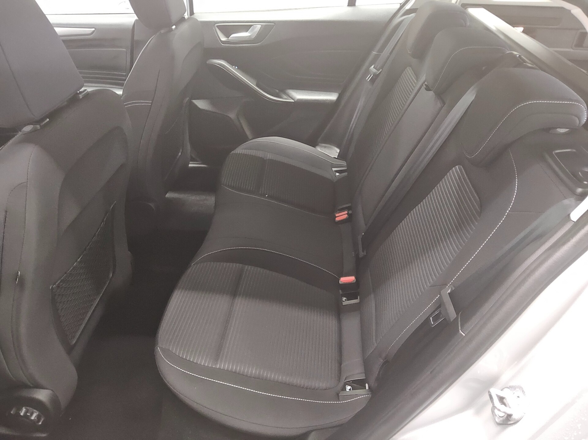 Ford Focus Turnier 1.0 EB Titanium Navi LED RFK PDC 13