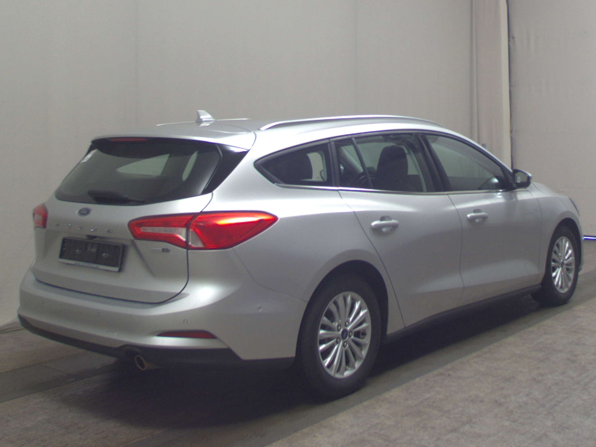 Ford Focus Turnier 1.0 EB Titanium Navi LED RFK PDC 4