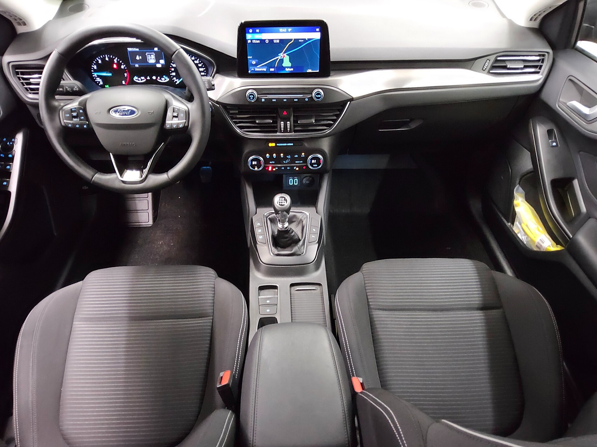 Ford Focus Turnier 1.0 EB Titanium Navi LED RFK 5