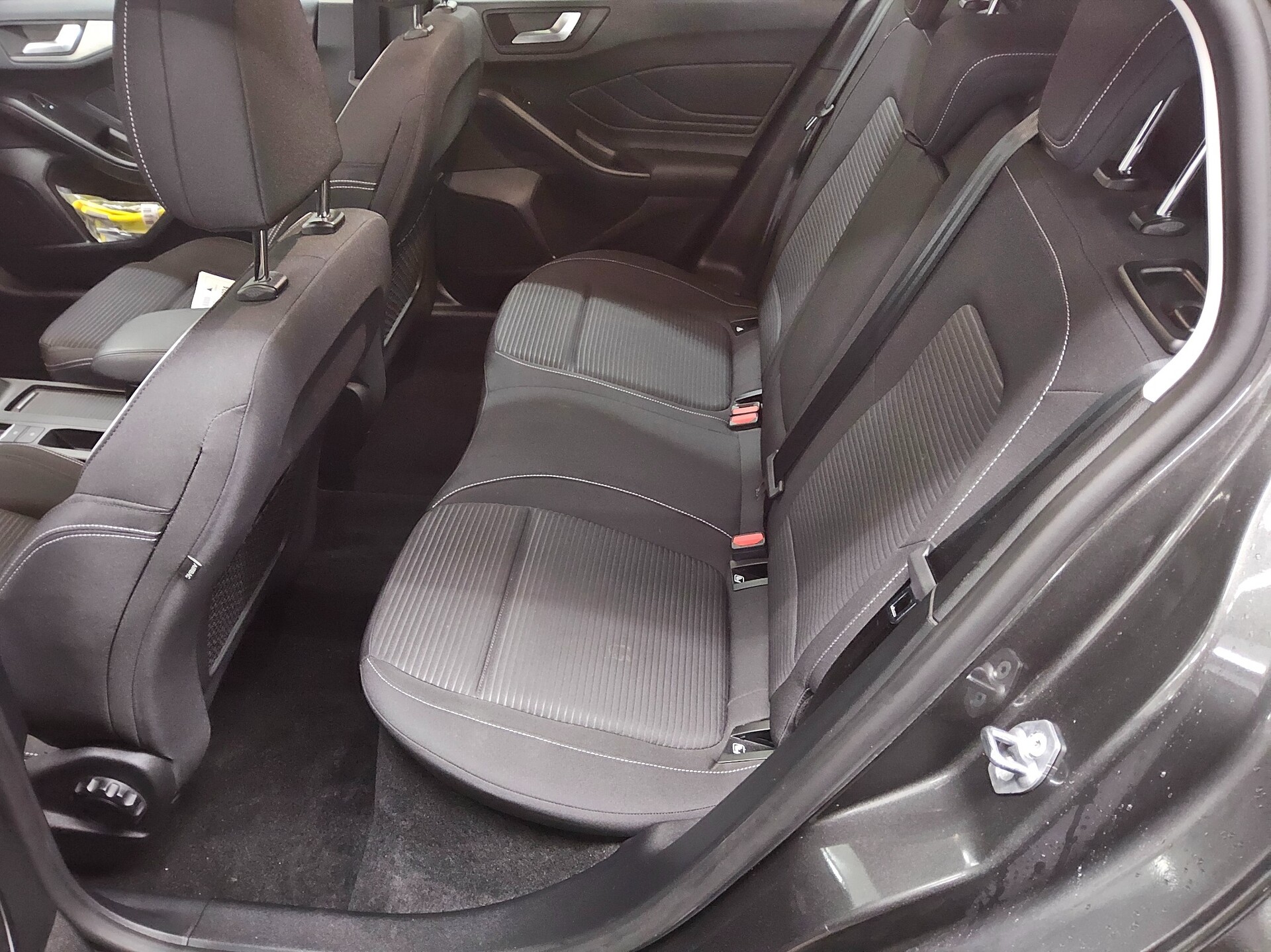 Ford Focus Turnier 1.0 EB Titanium Navi LED RFK 13