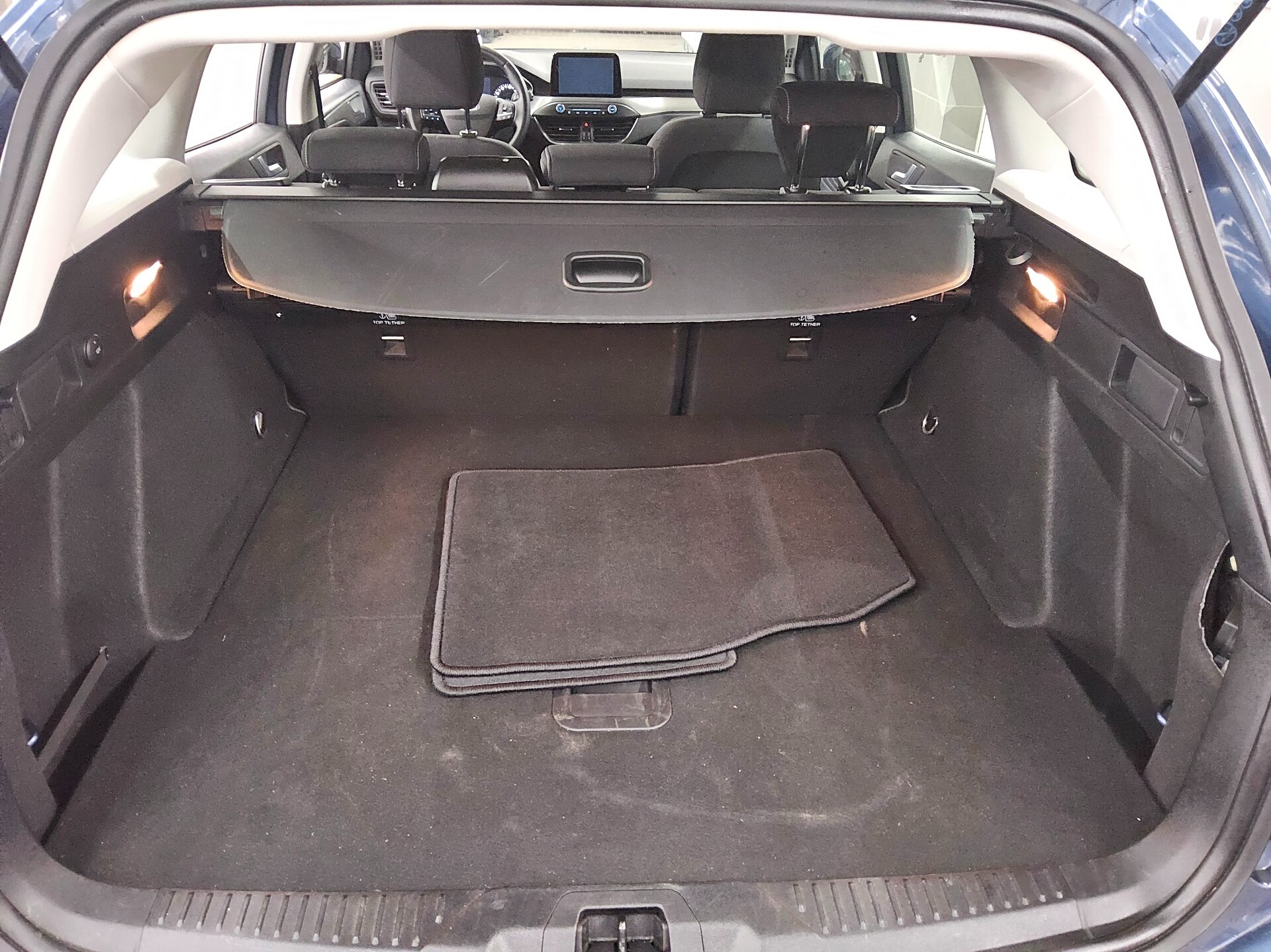 Ford Focus Turnier 1.0 EB Titanium Navi LED RFK 11