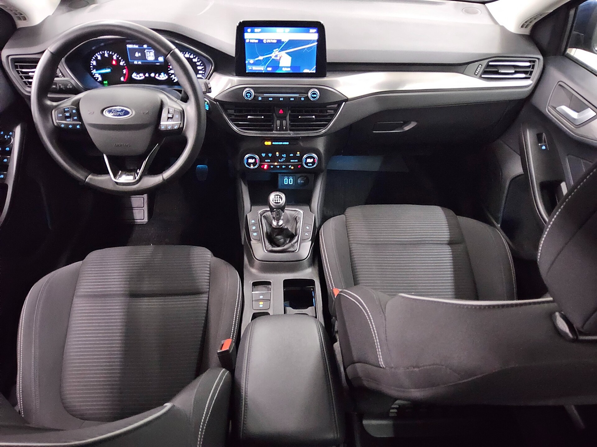 Ford Focus Turnier 1.0 EB Titanium Navi LED RFK 5