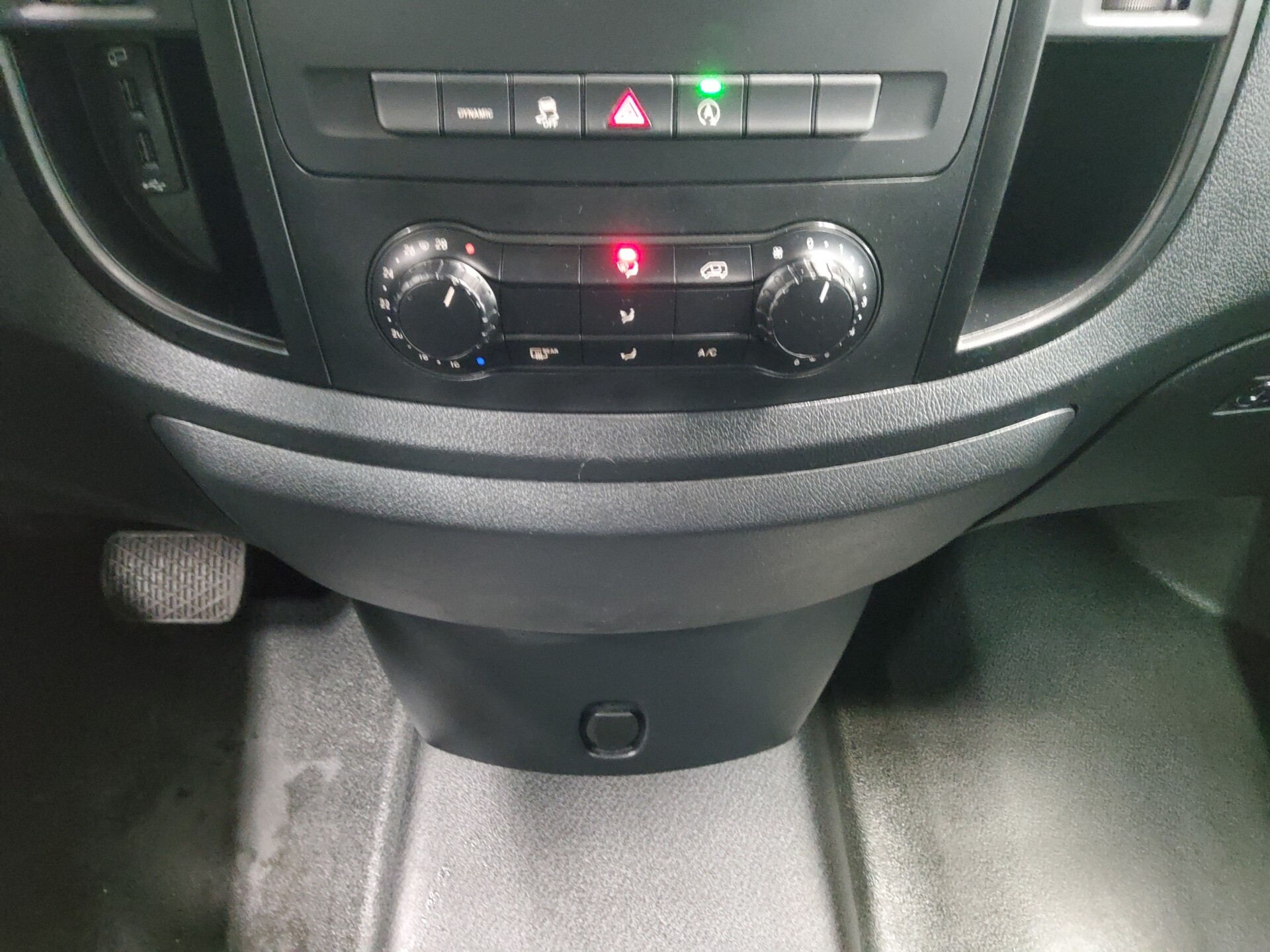 Mercedes-Benz Vito CDI Tourer Pro extralang 8-Sitze Navi RFK 6