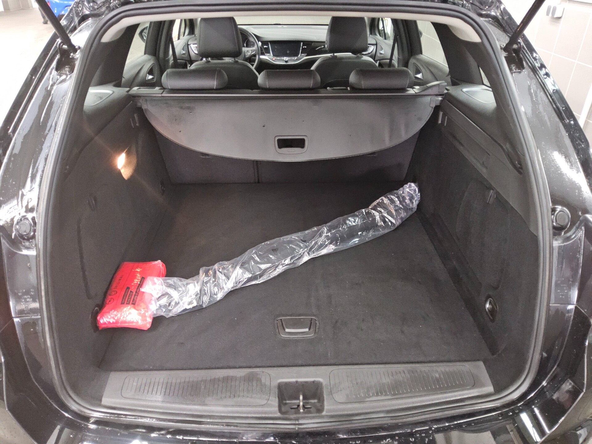 Opel Astra ST 1.2 Turbo T-Leder Navi LED RfK PDC 11