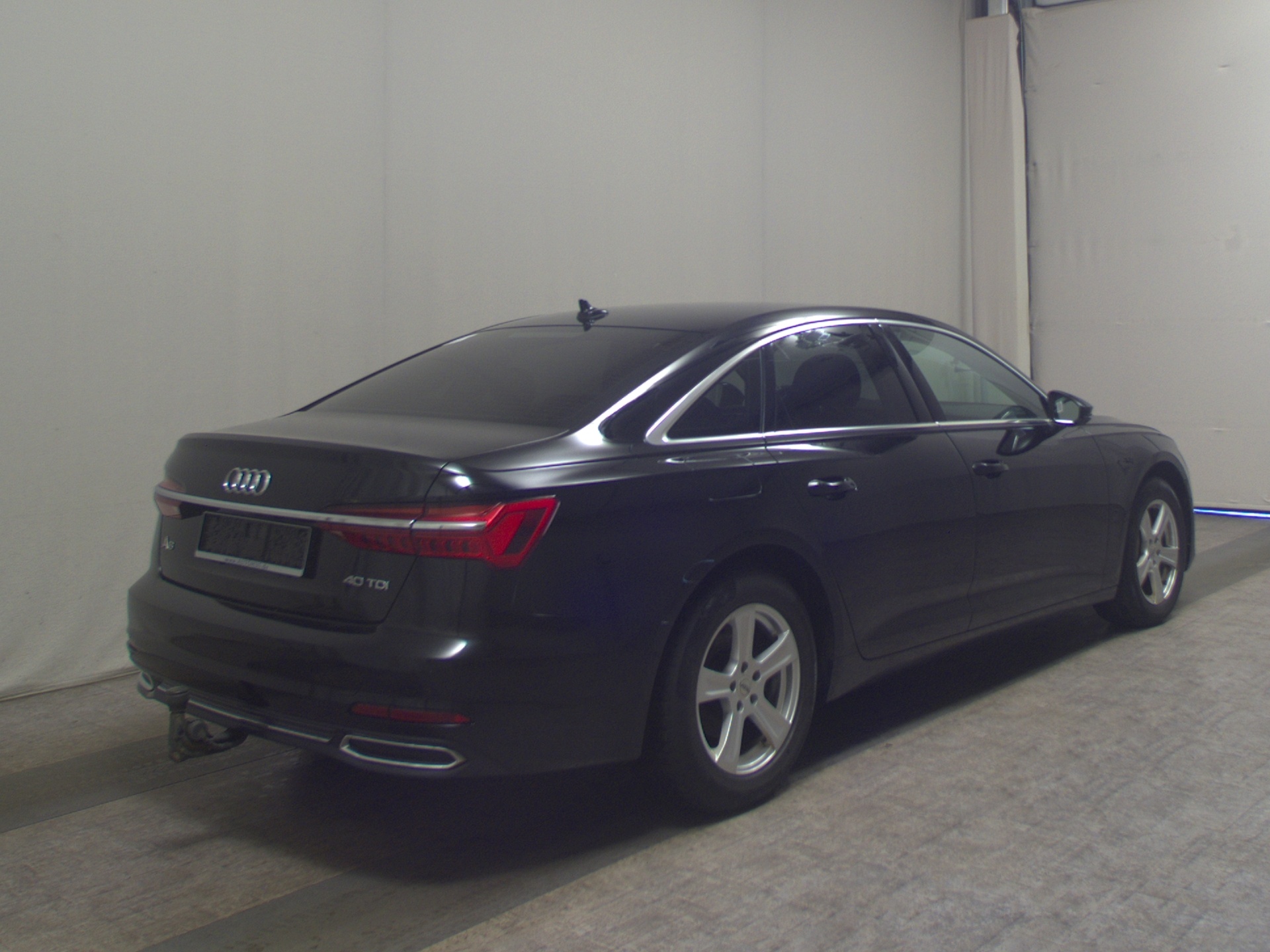 Audi A6 40 TDI sport Navi LED AHK Kamera Shz PDC 4