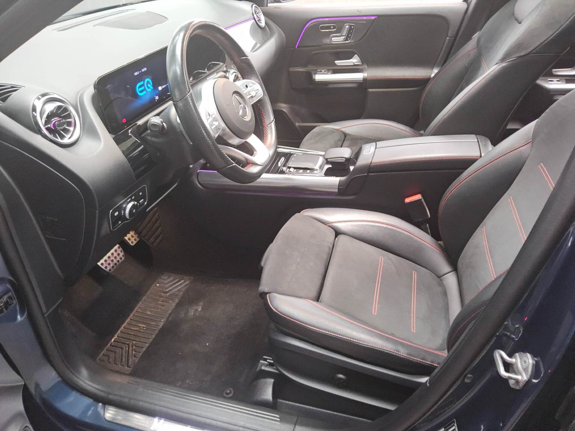 Mercedes-Benz GLA 250 e AMG-Line Navi MB-LED Panorama AHK RfK 9