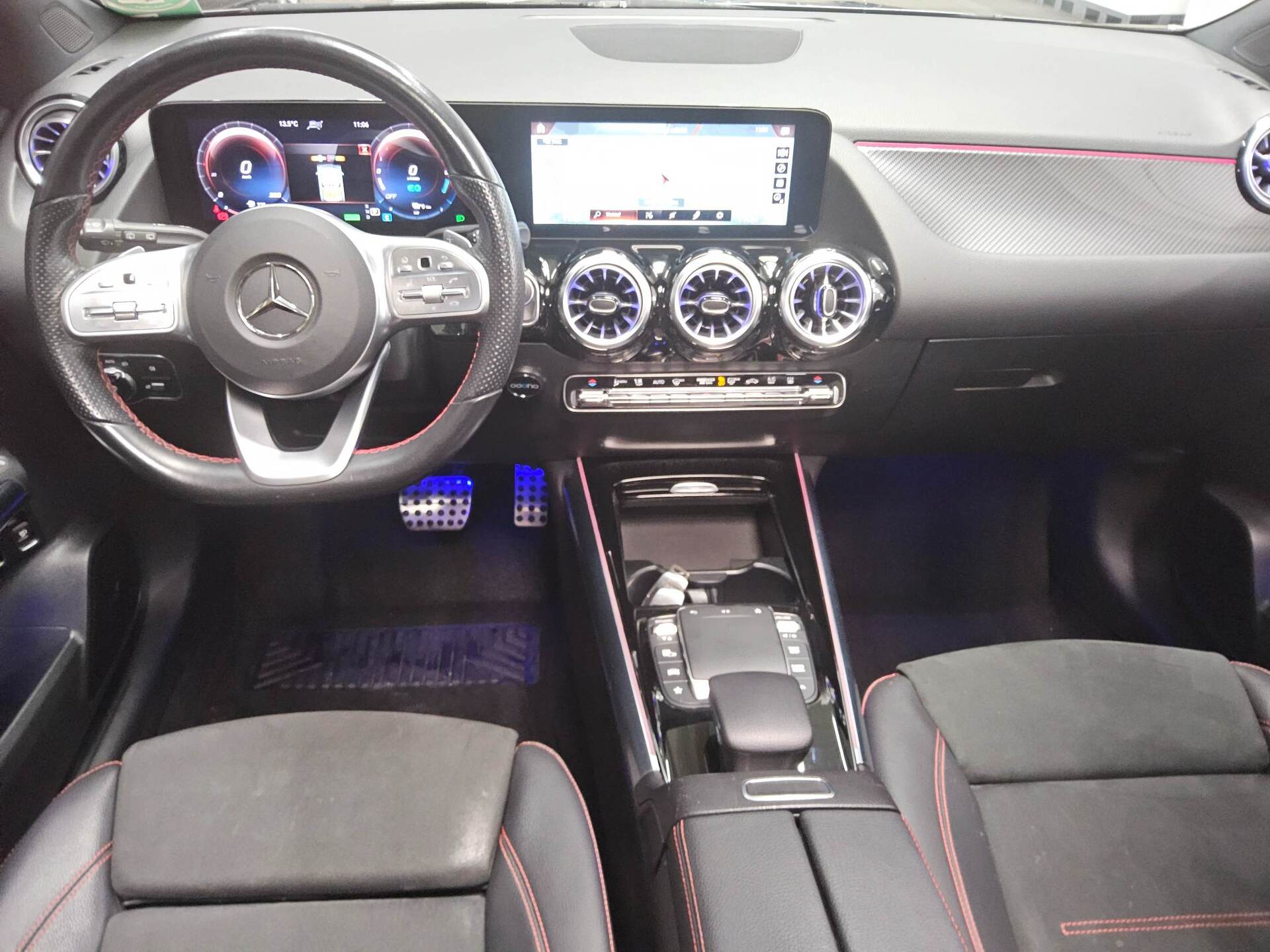 Mercedes-Benz GLA 250 e AMG-Line Navi MB-LED Panorama AHK RfK 5