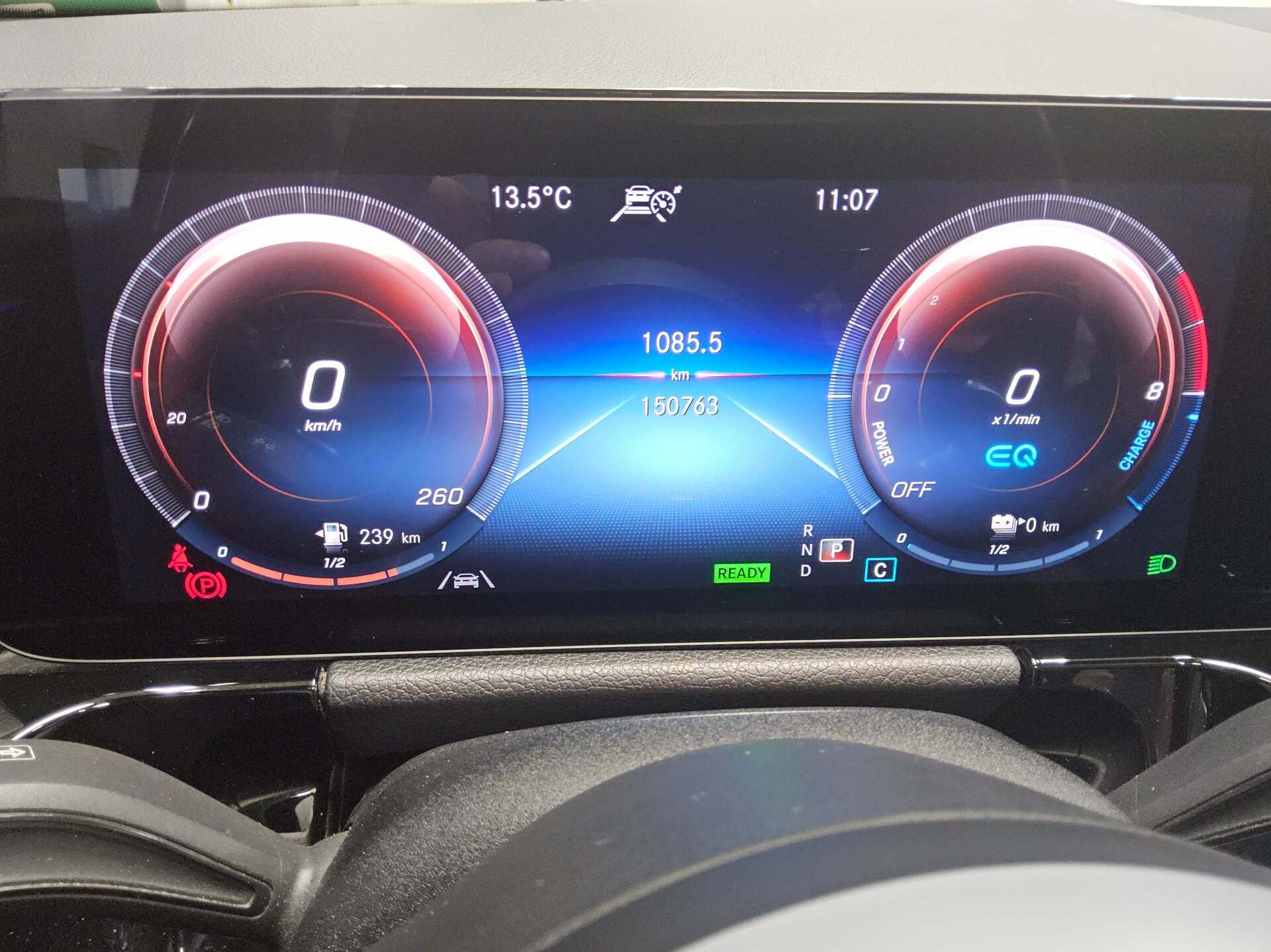 Mercedes-Benz GLA 250 e AMG-Line Navi MB-LED Panorama AHK RfK 8