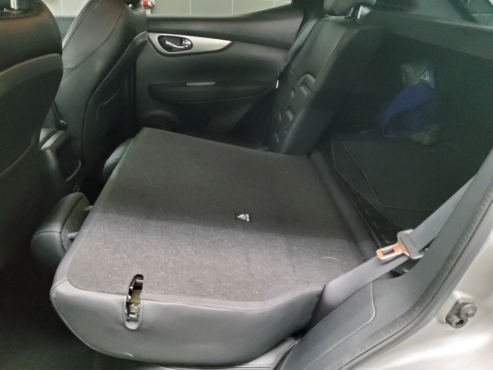 Nissan Qashqai 1.3 DIG-T Leder Navi LED Kamera AHK 12