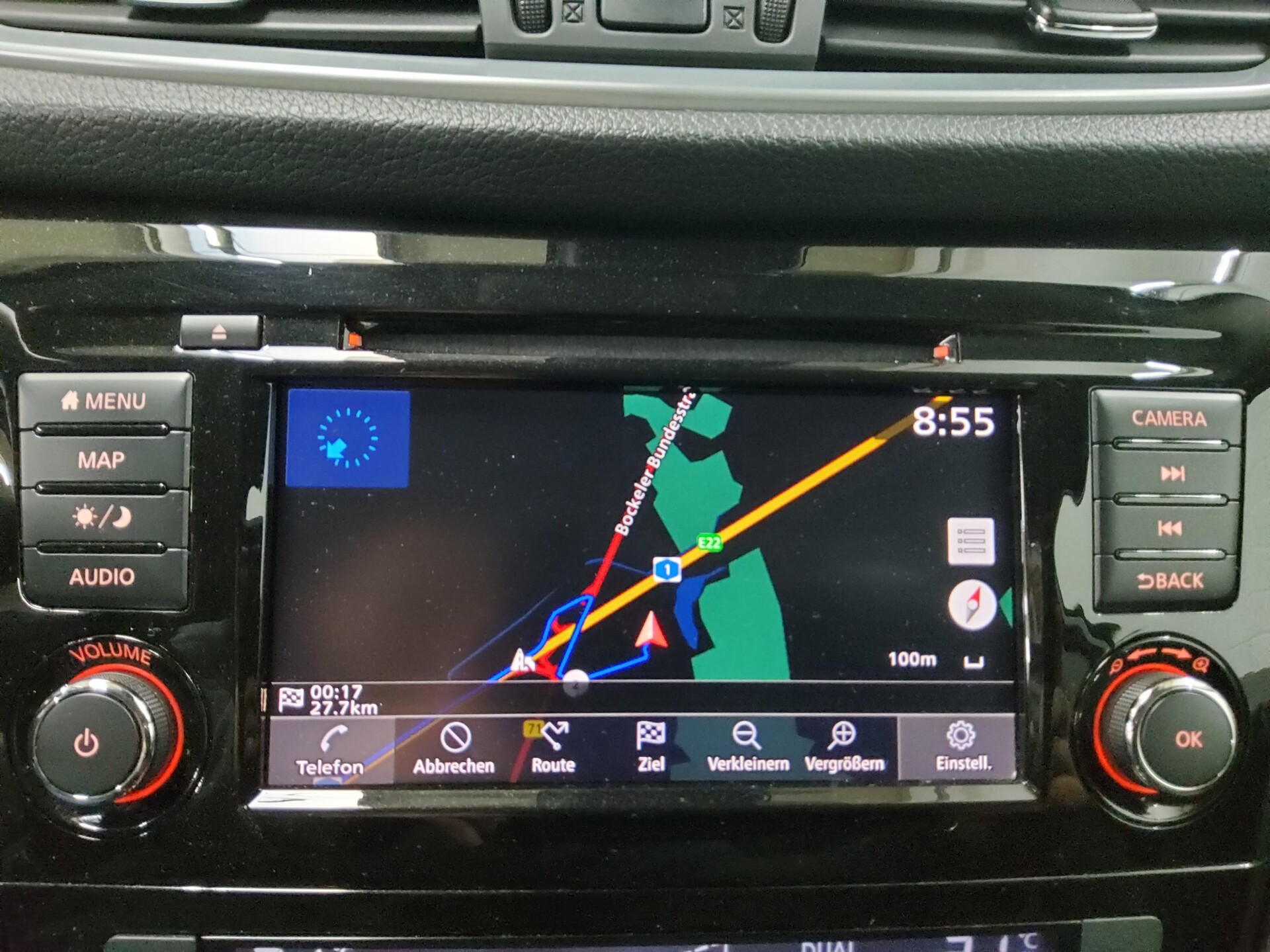 Nissan Qashqai 1.3 DIG-T Leder Navi LED Kamera AHK 7