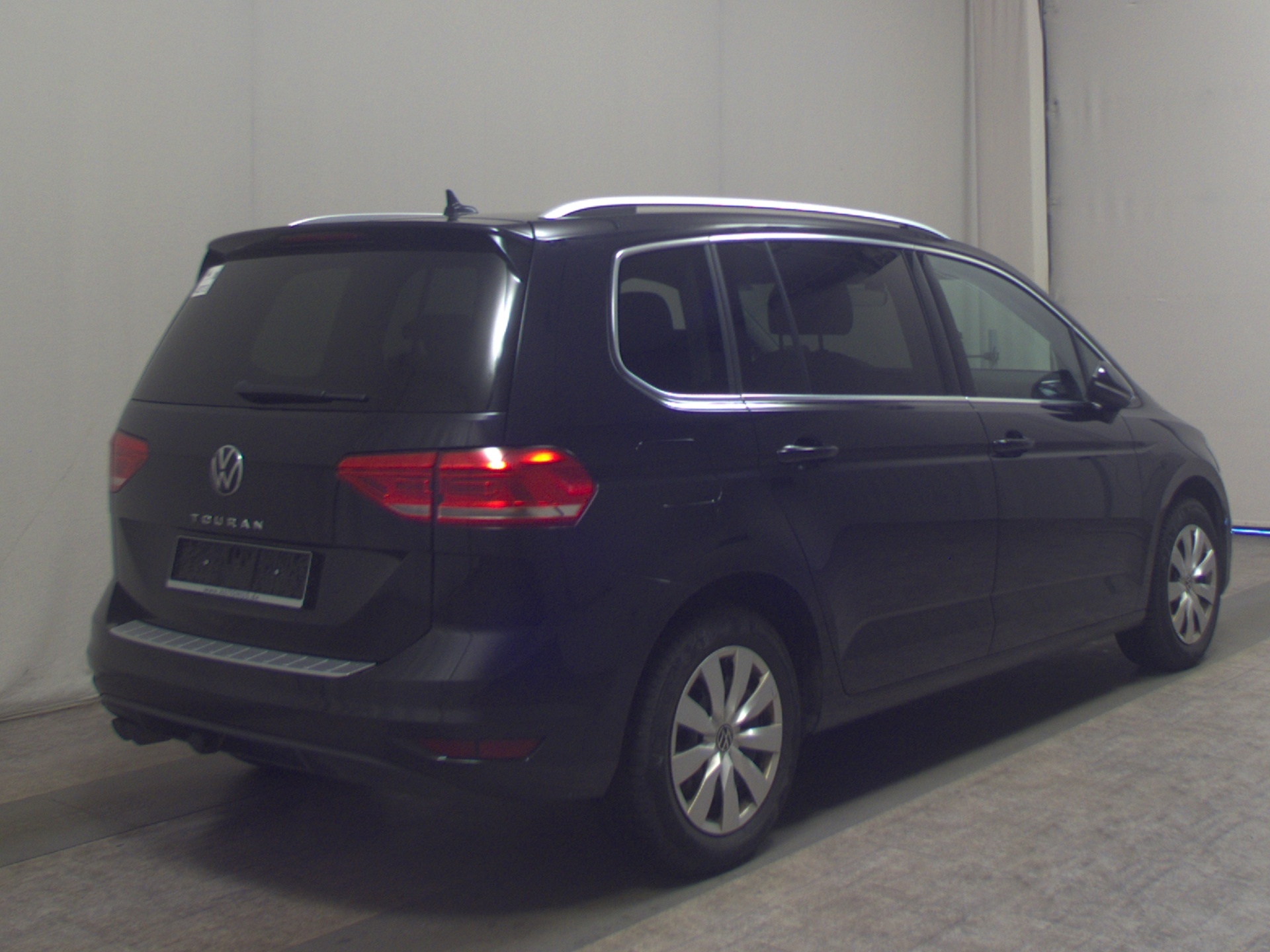 Volkswagen Touran 2.0 TDI Highline 7-Sitze AHK Navi ACC AHK 4