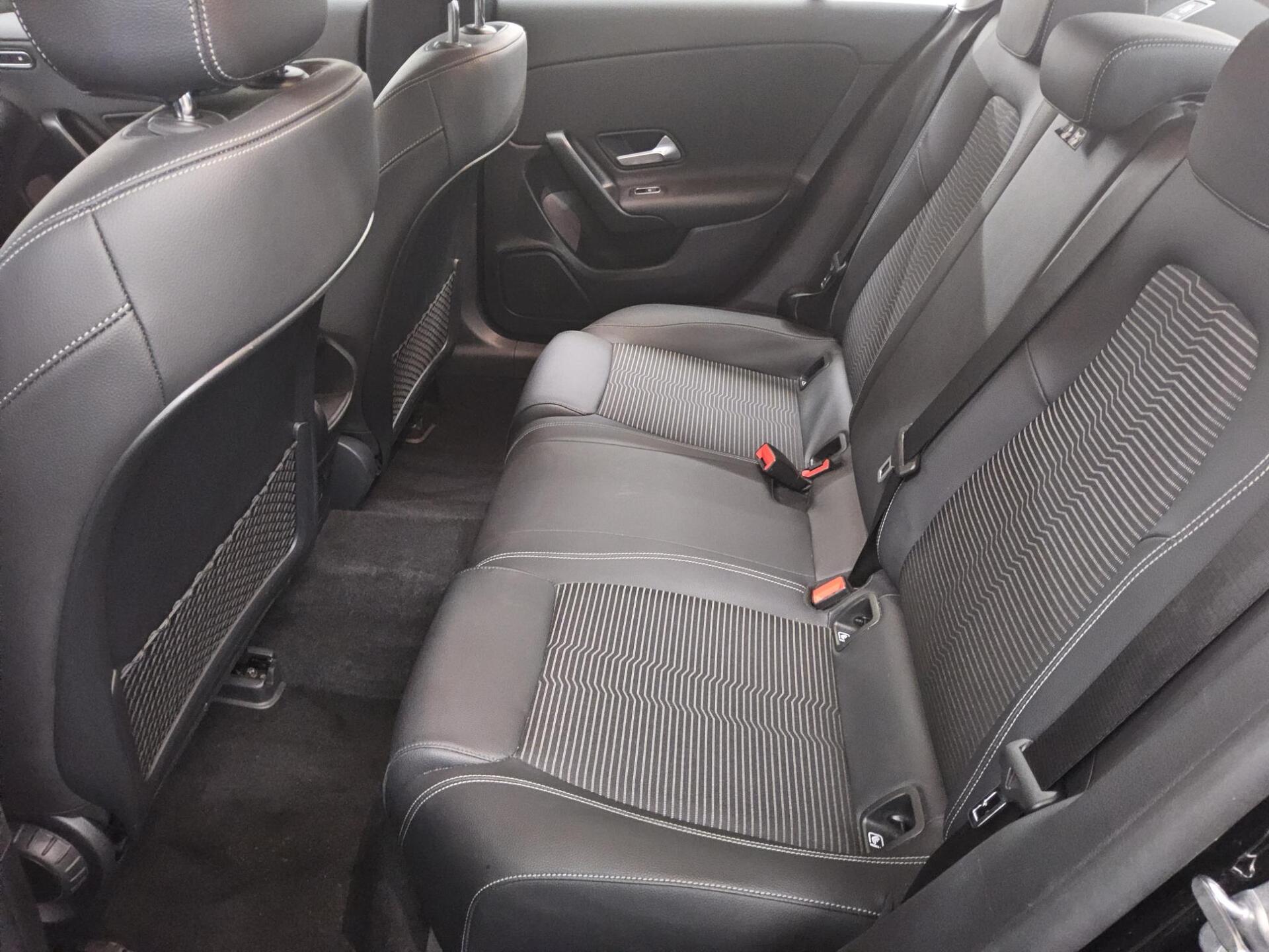 Mercedes-Benz CLA 250 e T-Leder Navi LED RFK MBUX 13