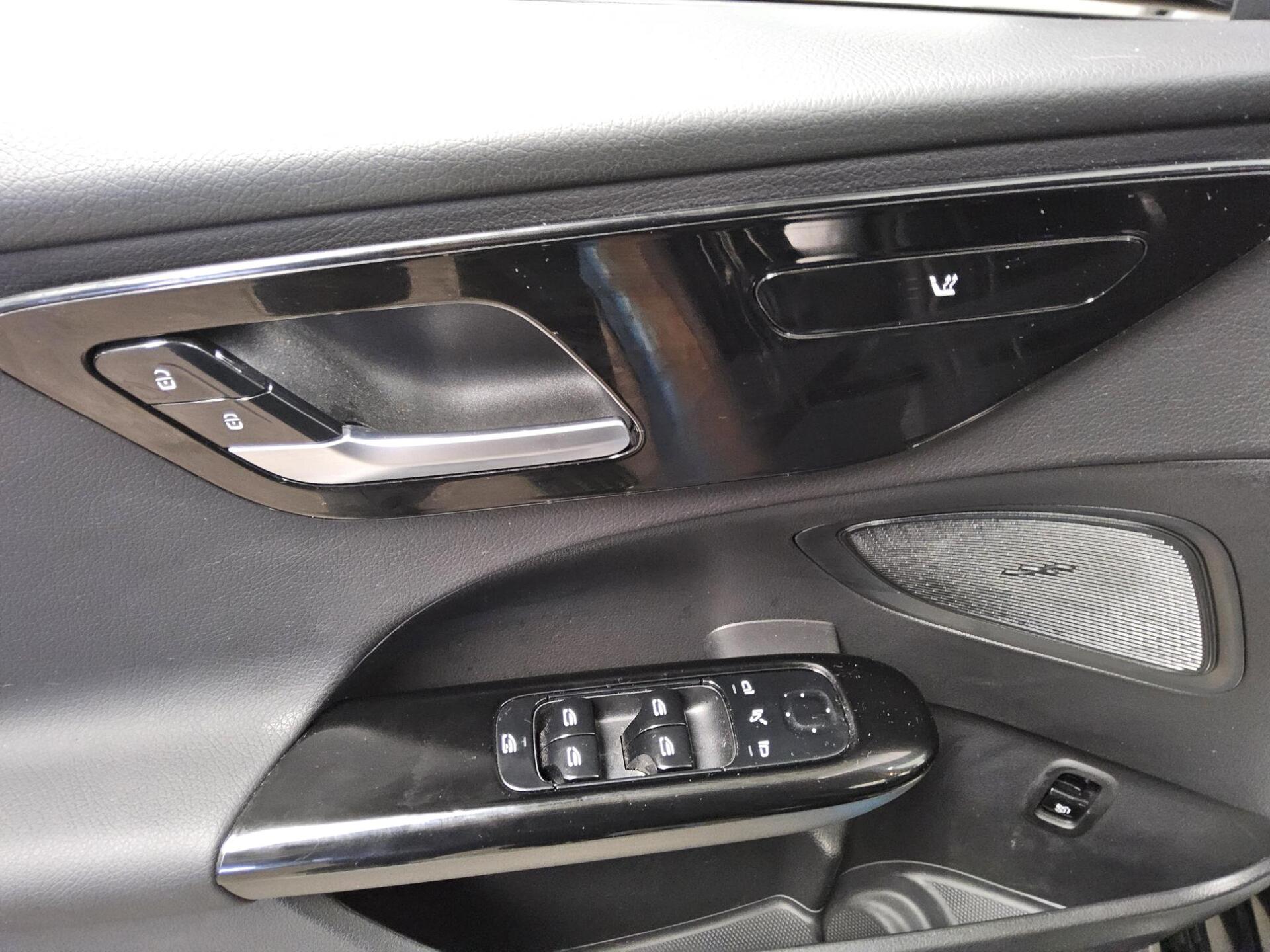 Mercedes-Benz C 220 T d 4M Navi Digital Light RfK MBUX Distr.+ 10