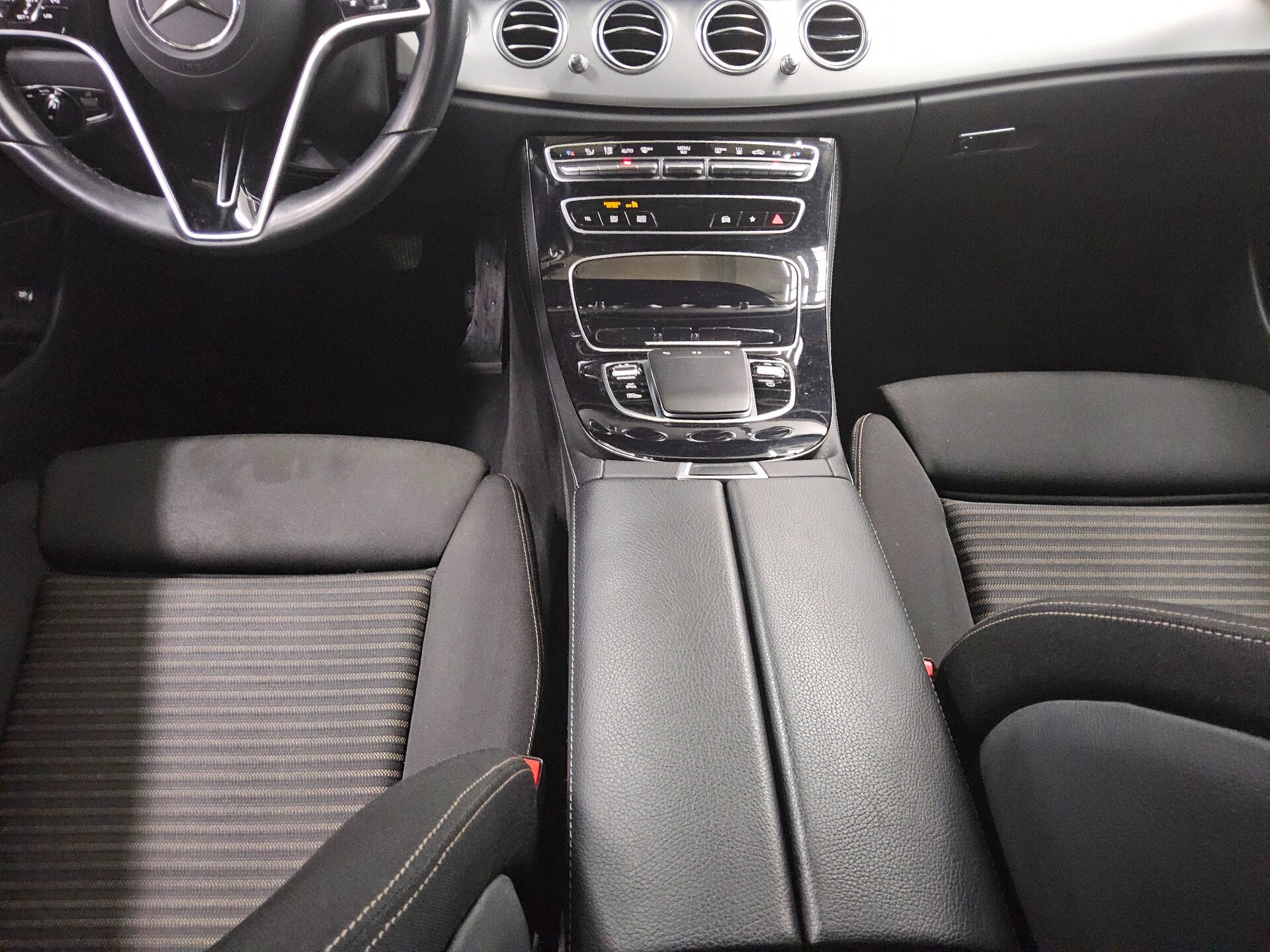 Mercedes-Benz E 300 de Avantgarde Navi LED Widescreen RFK 6