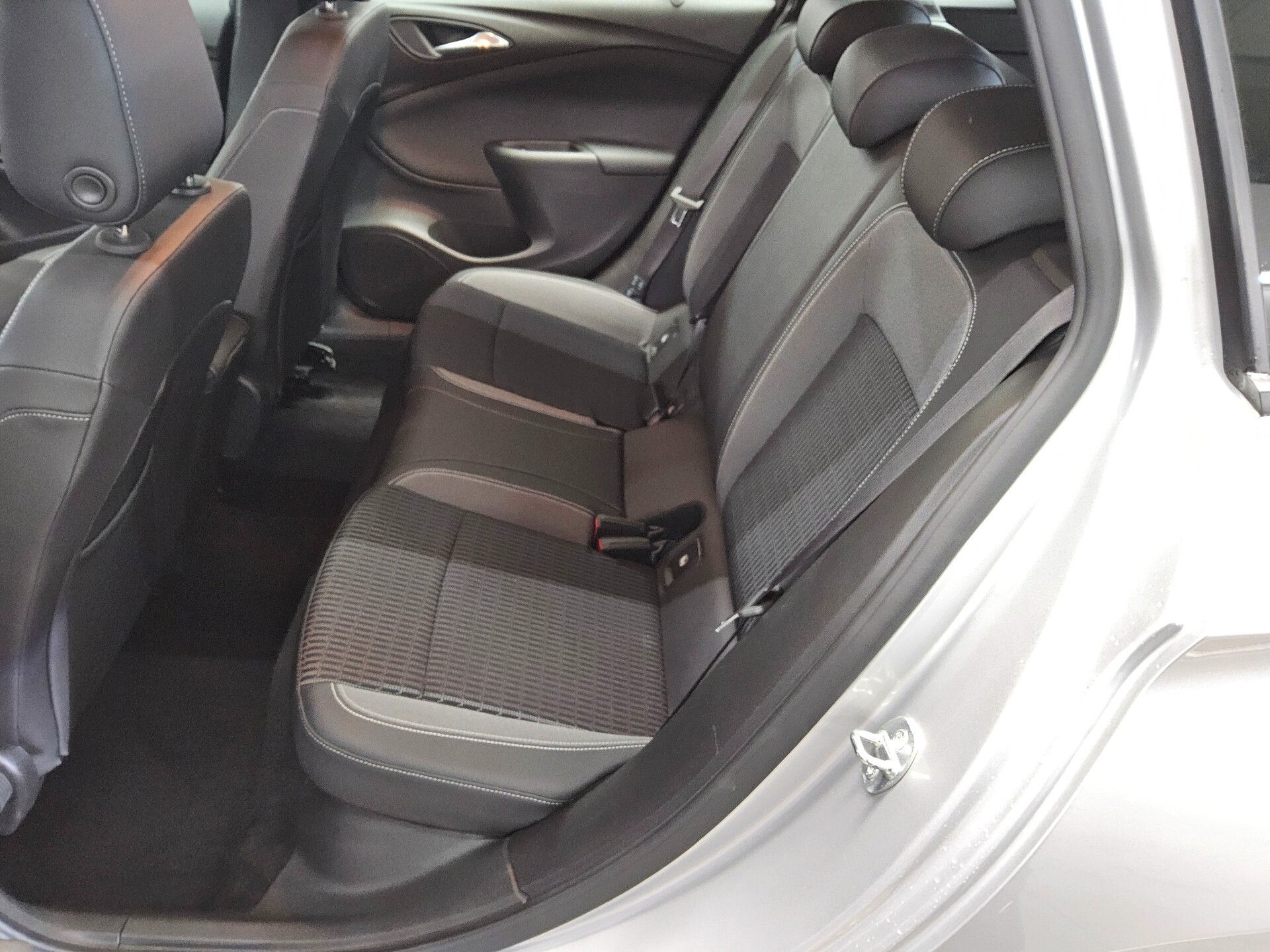 Opel Astra ST 1.2 Turbo Elegance T-Leder Navi LED 13