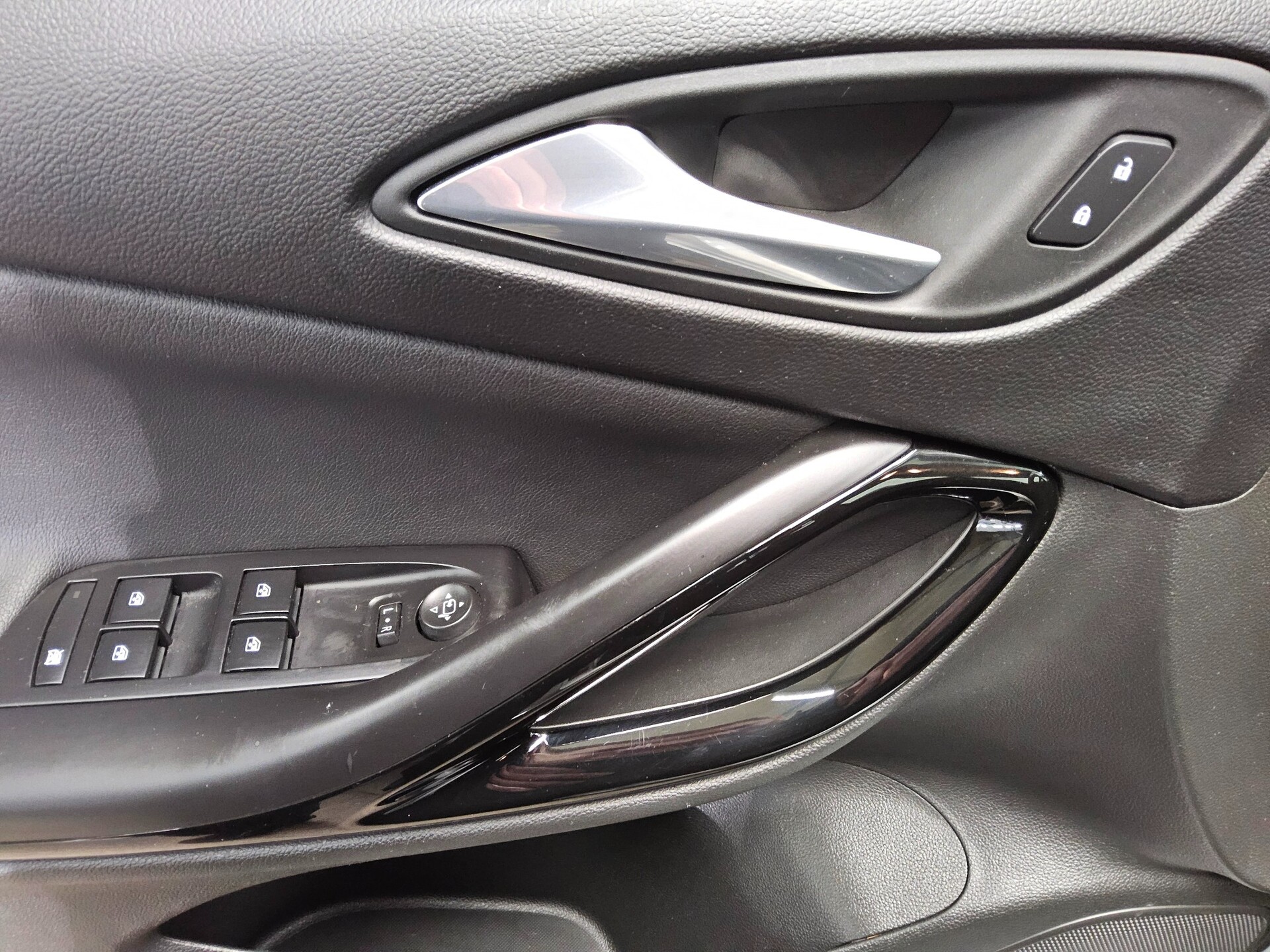 Opel Astra ST 1.2 Turbo Elegance T-Leder Navi LED 9