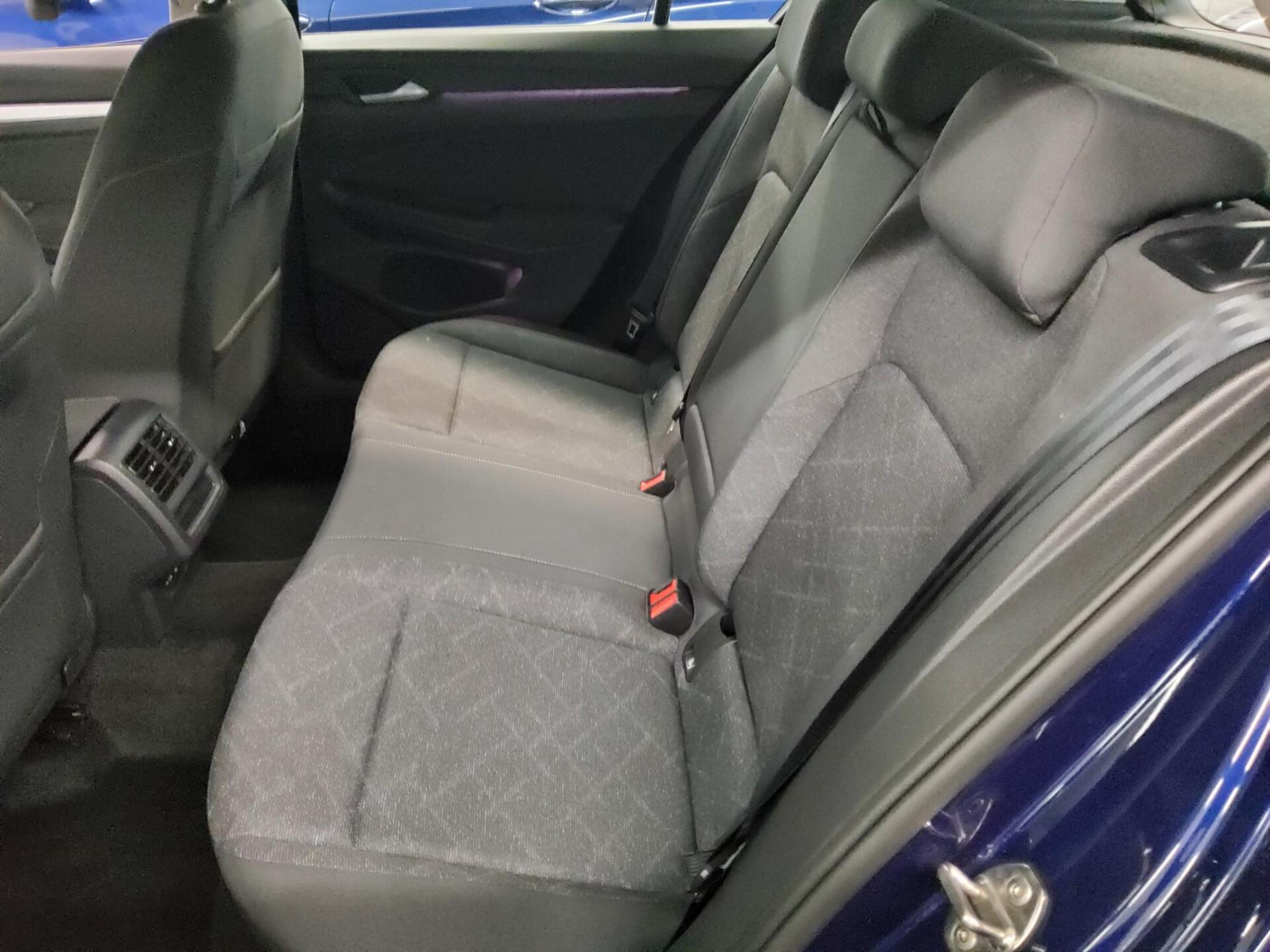 Volkswagen Golf-8 1.5 TSI Life Navi LED+ DC Lenkradheizung 13