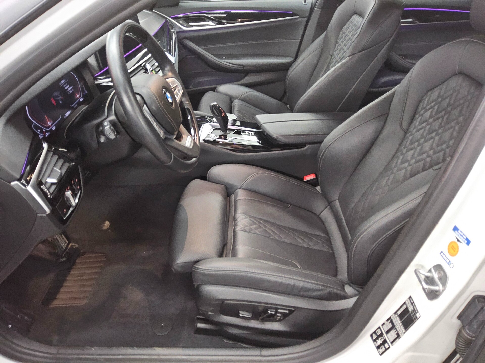 BMW 520dA Touring xDr Leder Navi LC Prof. HuD Laser 9