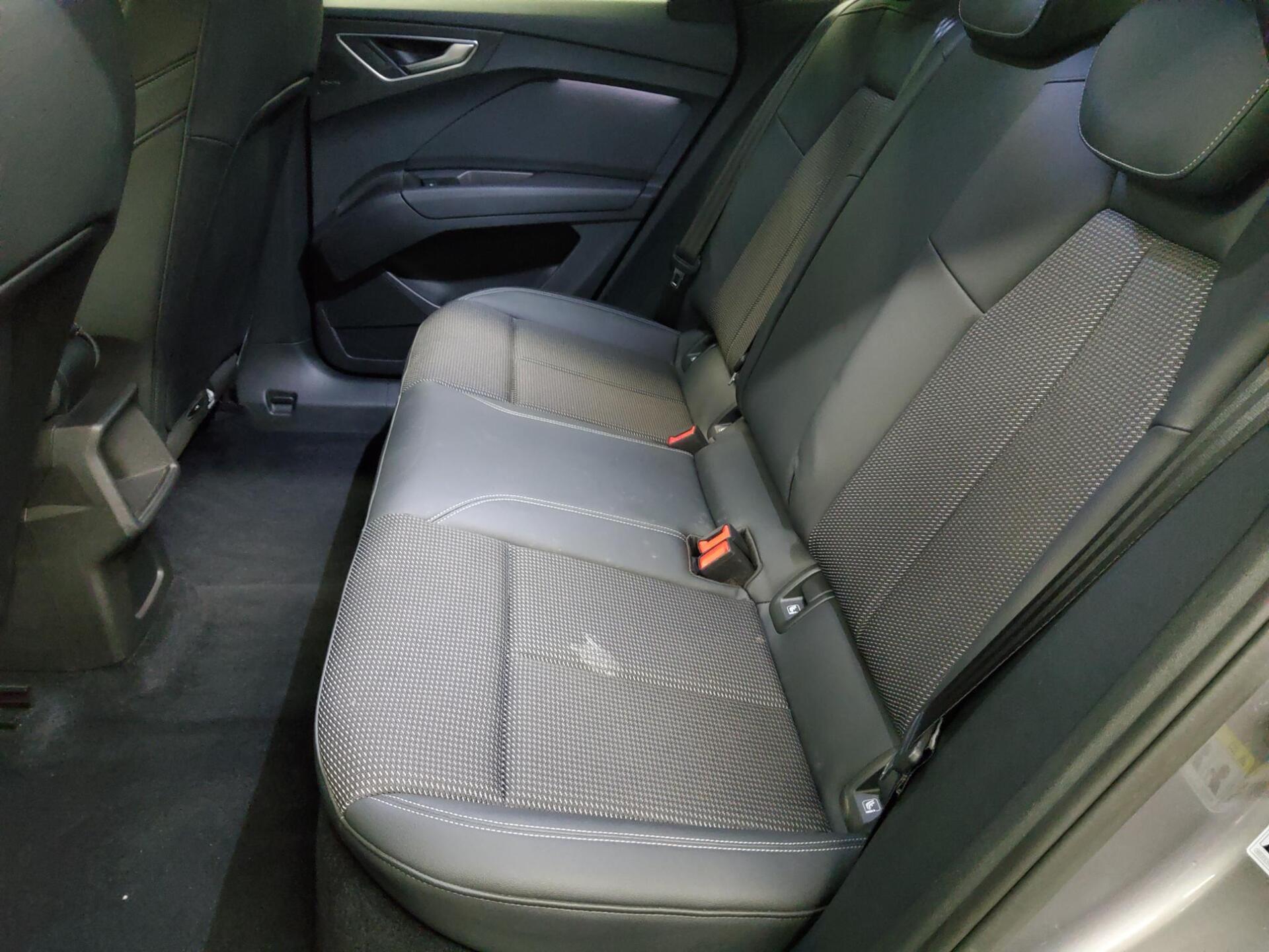 Audi Q4 Sportback 50 Qu. S-Line Navi vc RfK Sound RFK 13