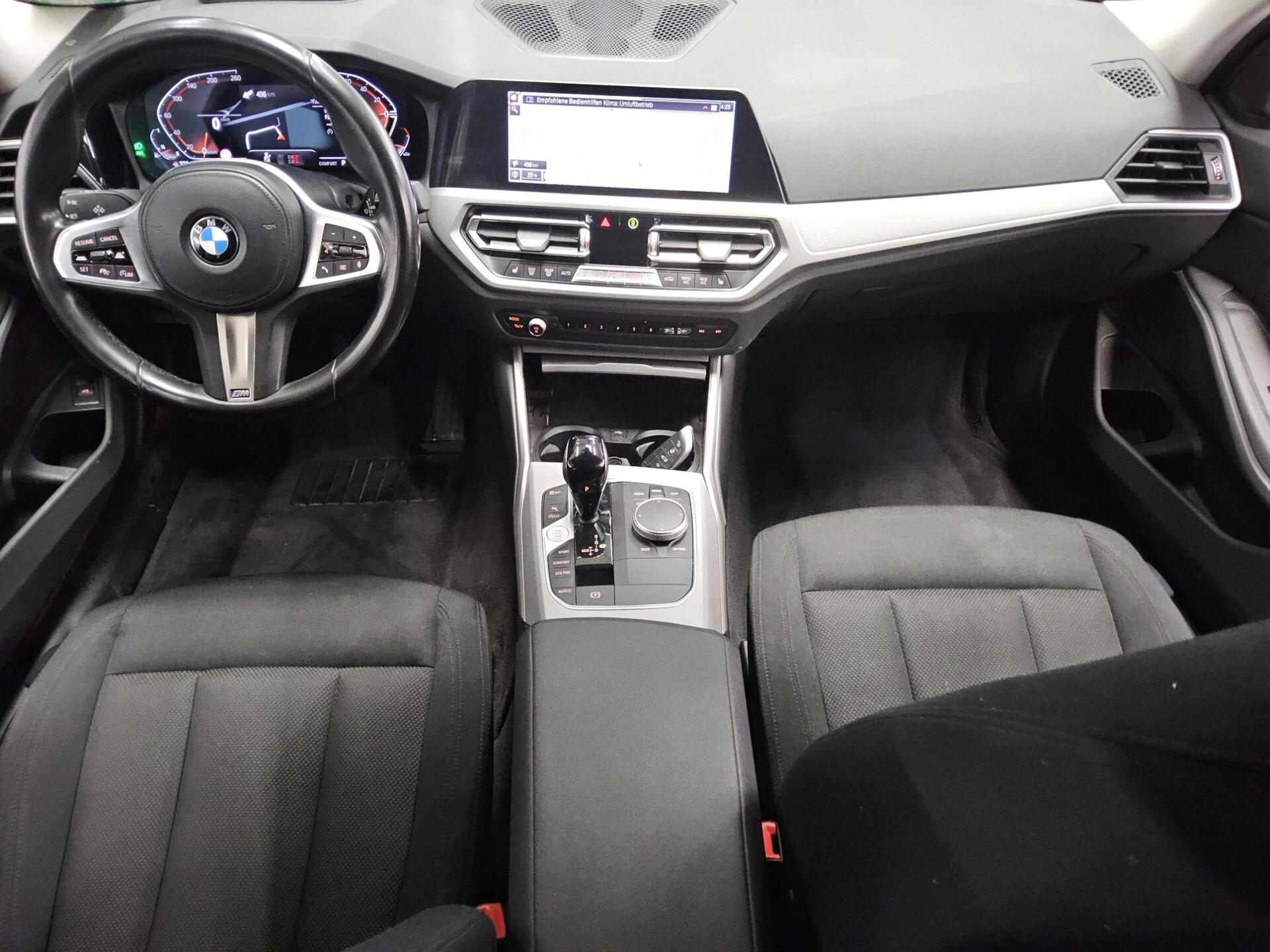 BMW 318iA Touring Navi LC Pro HuD HiFi LED PDC Shz 5