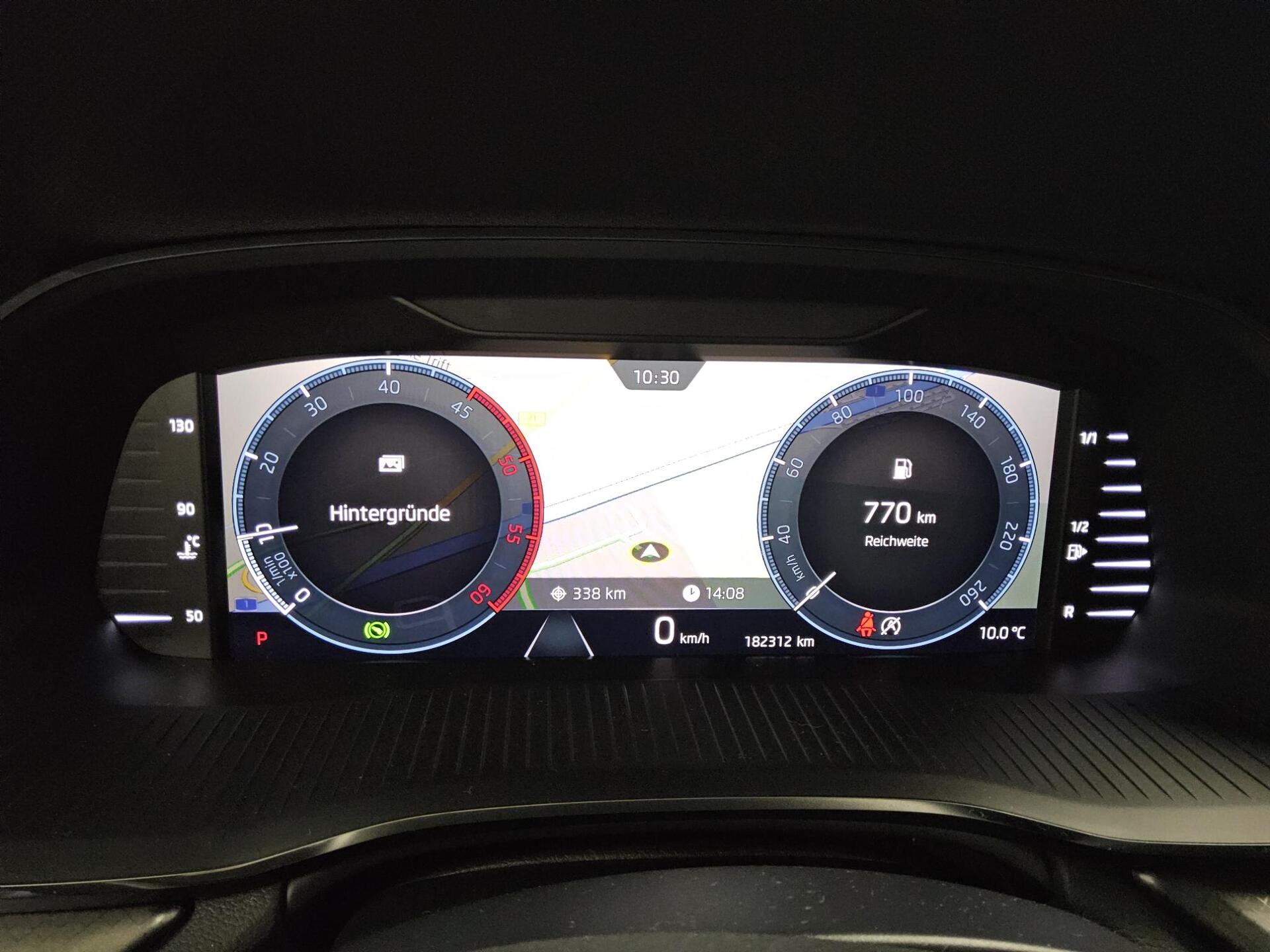 Skoda Octavia Kombi 2.0 TDI Ambition Navi vc LED AHK 8