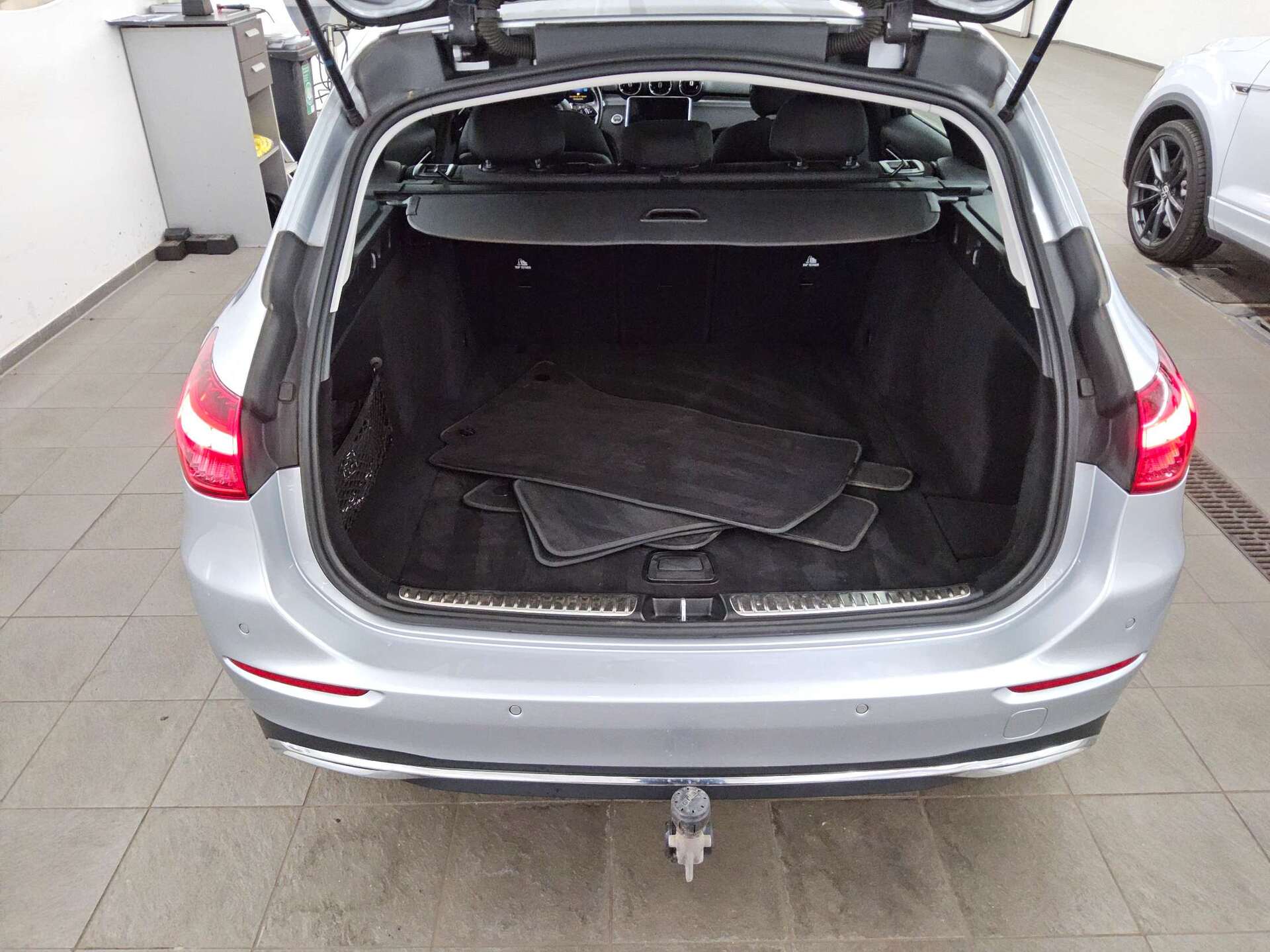 Mercedes-Benz C 200 T d Avantgarde Navi LED AHK Rückfahrkamera 12