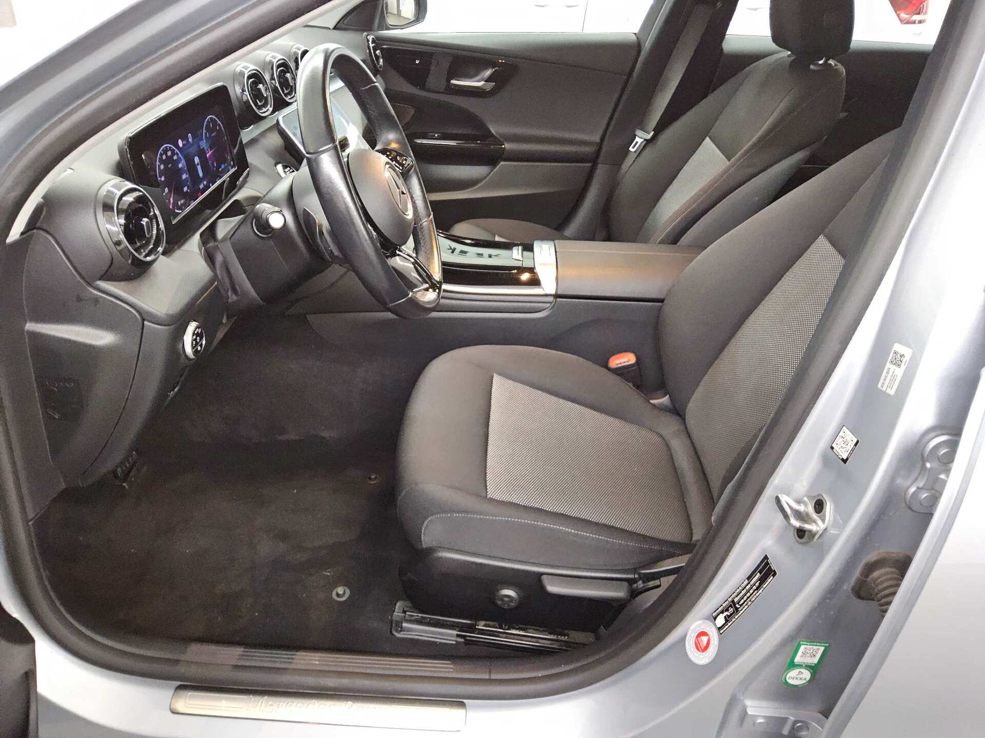 Mercedes-Benz C 200 T d Avantgarde Navi LED AHK Rückfahrkamera 9