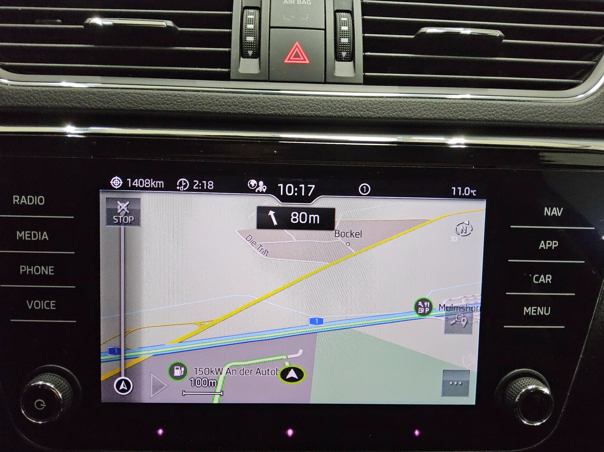 Skoda Superb Kombi 2.0 TDI Ambition Navi AID RFK AHK 7