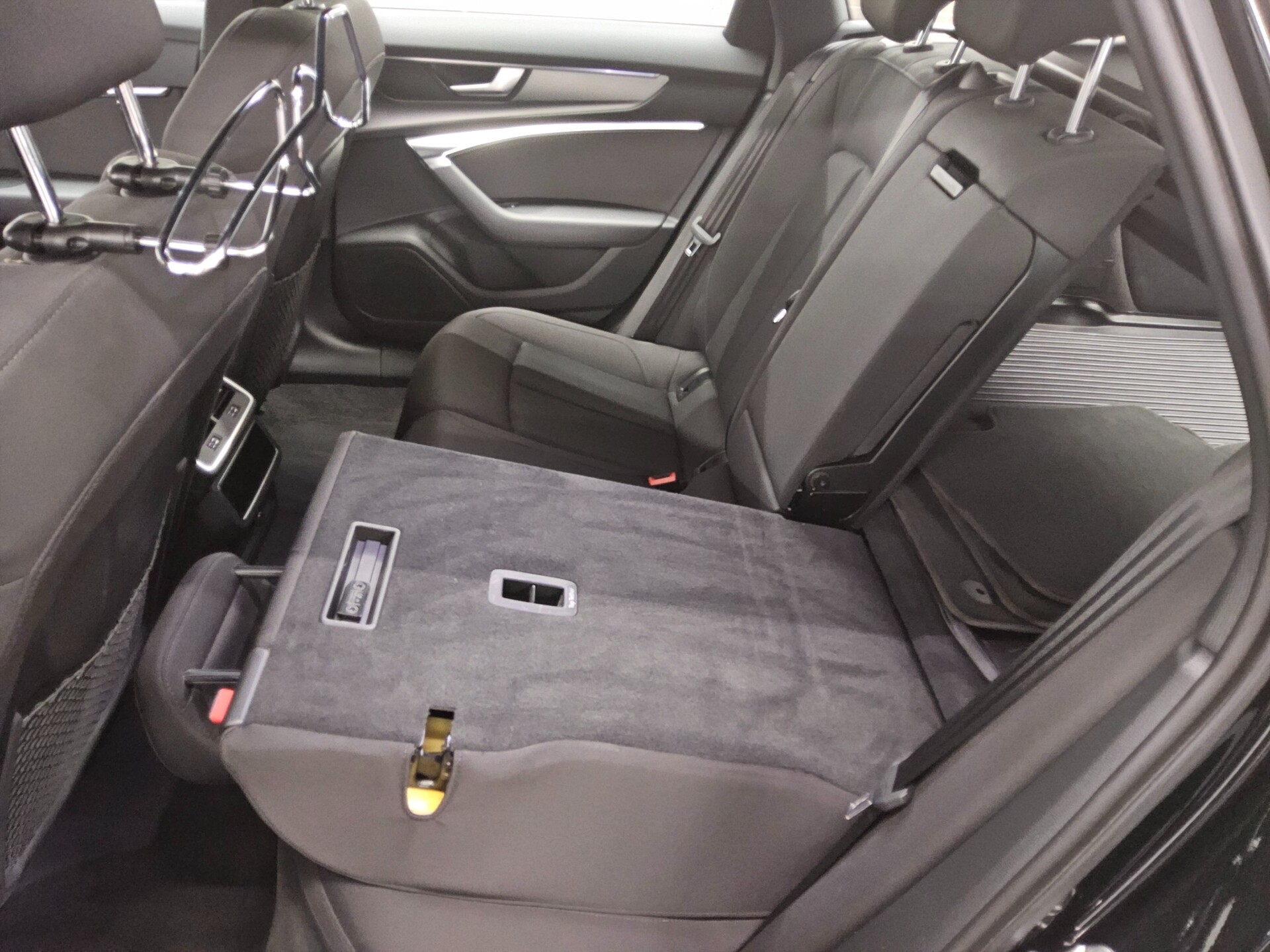 Audi A6 Avant 40 TDI sport Navi LED AHK RFK StandHzg 13