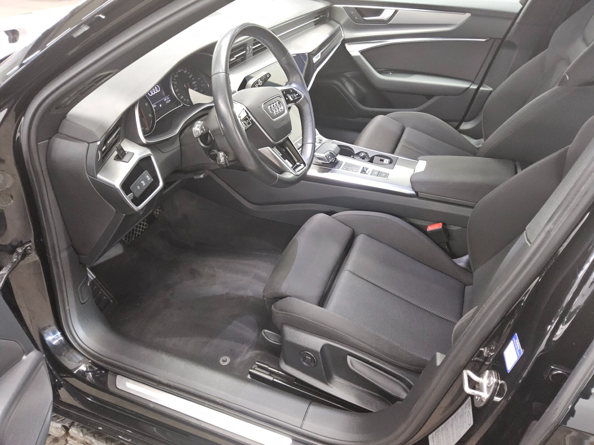 Audi A6 Avant 40 TDI sport Navi LED AHK RFK StandHzg 8