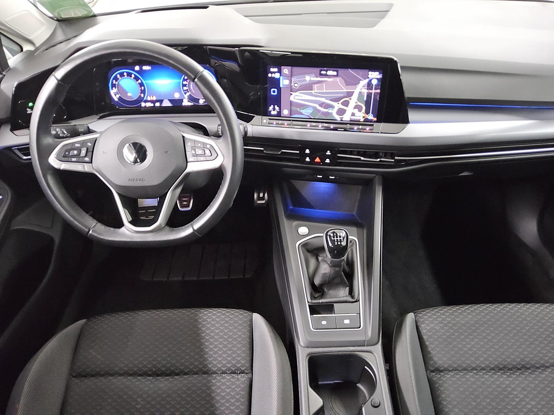 Volkswagen Golf-8 1.5 TSI Active Navi LED+ HuD StandHzg ACC 5