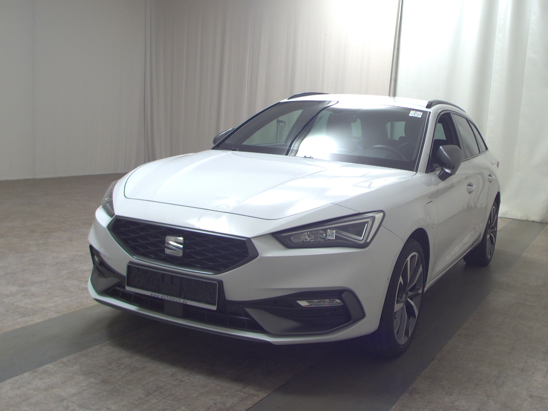 Seat Leon Sportstourer 1.4 e-HYBRID FR Navi LED RFK 2